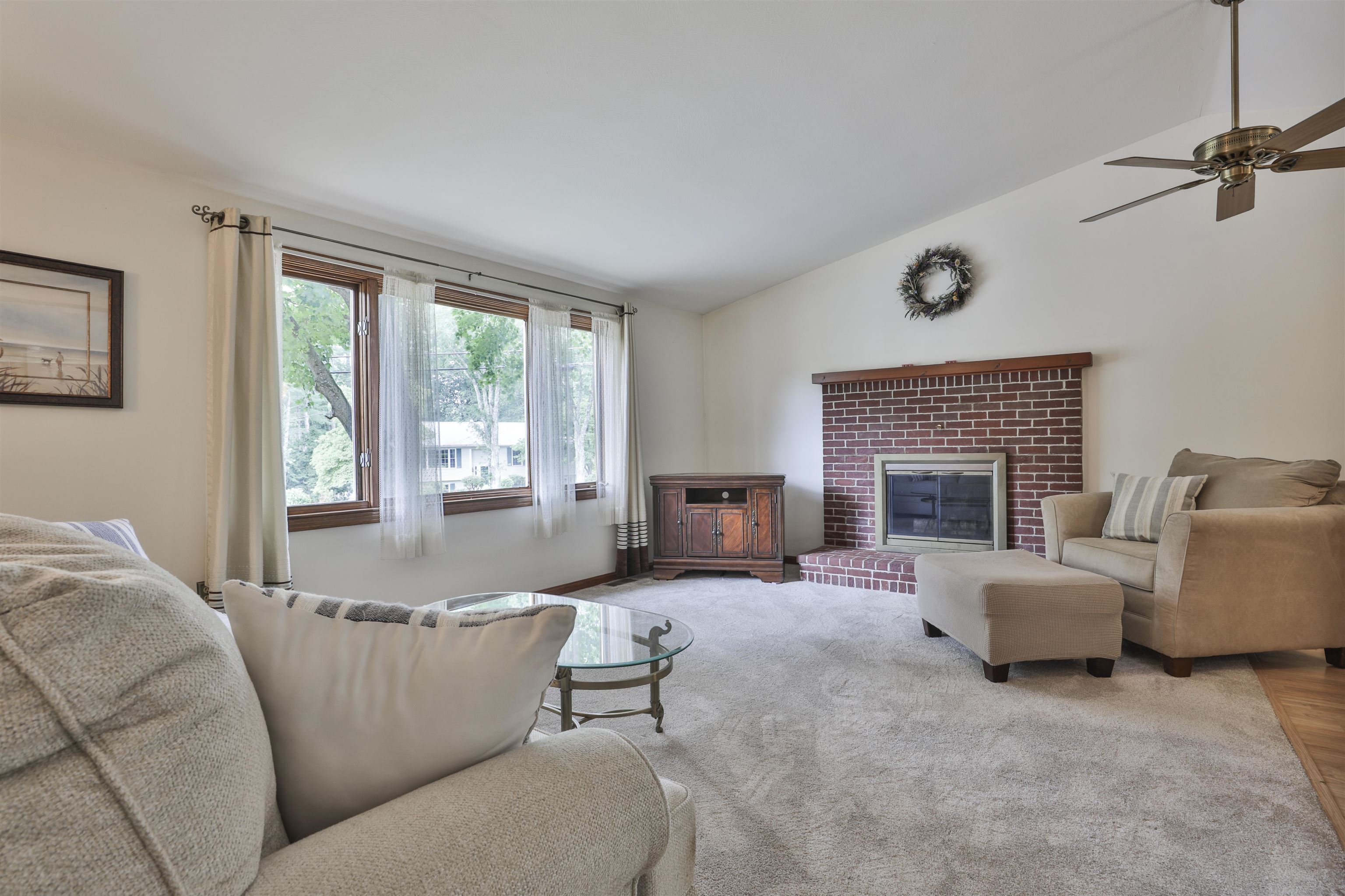 15 Hyacinth Drive