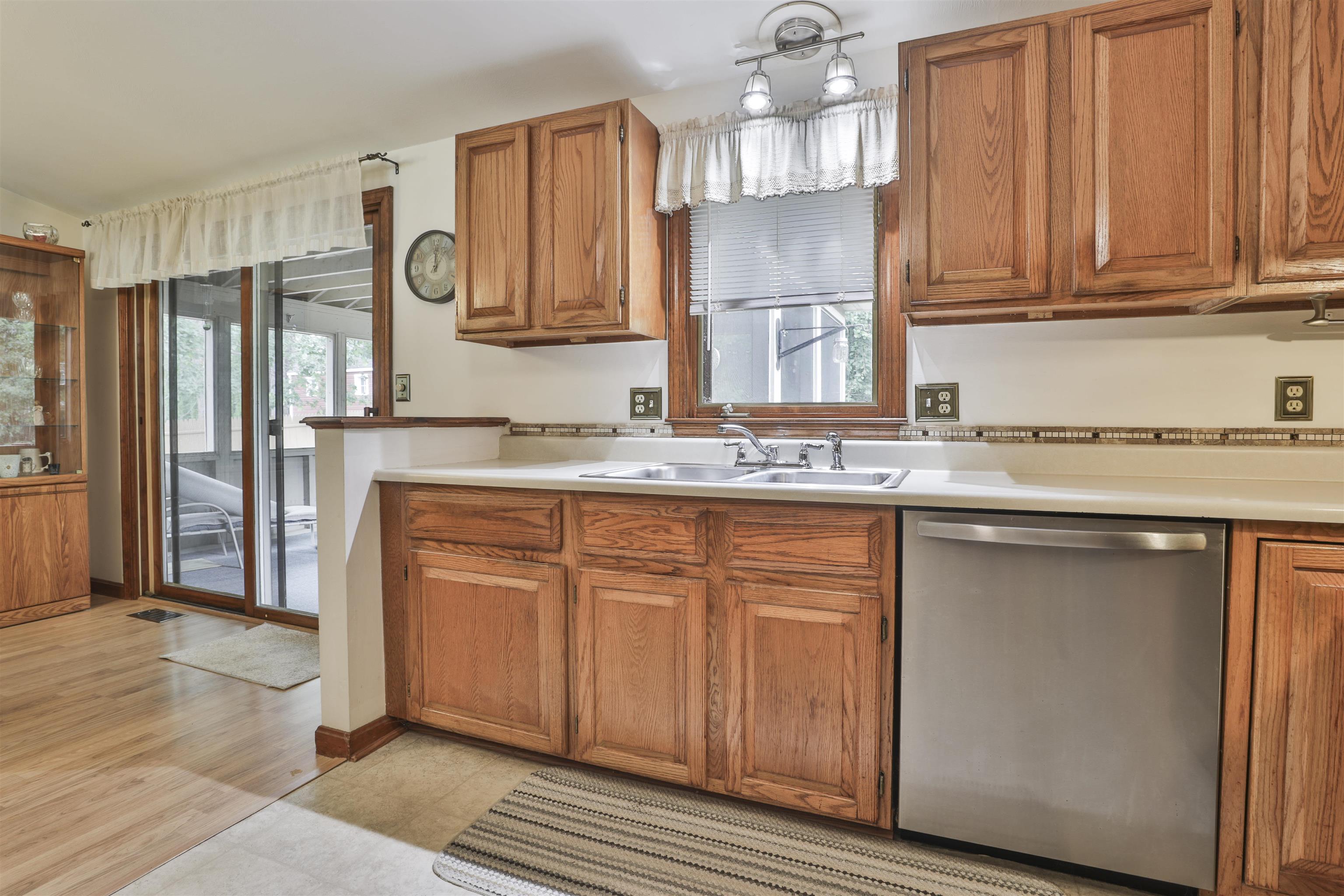 15 Hyacinth Drive