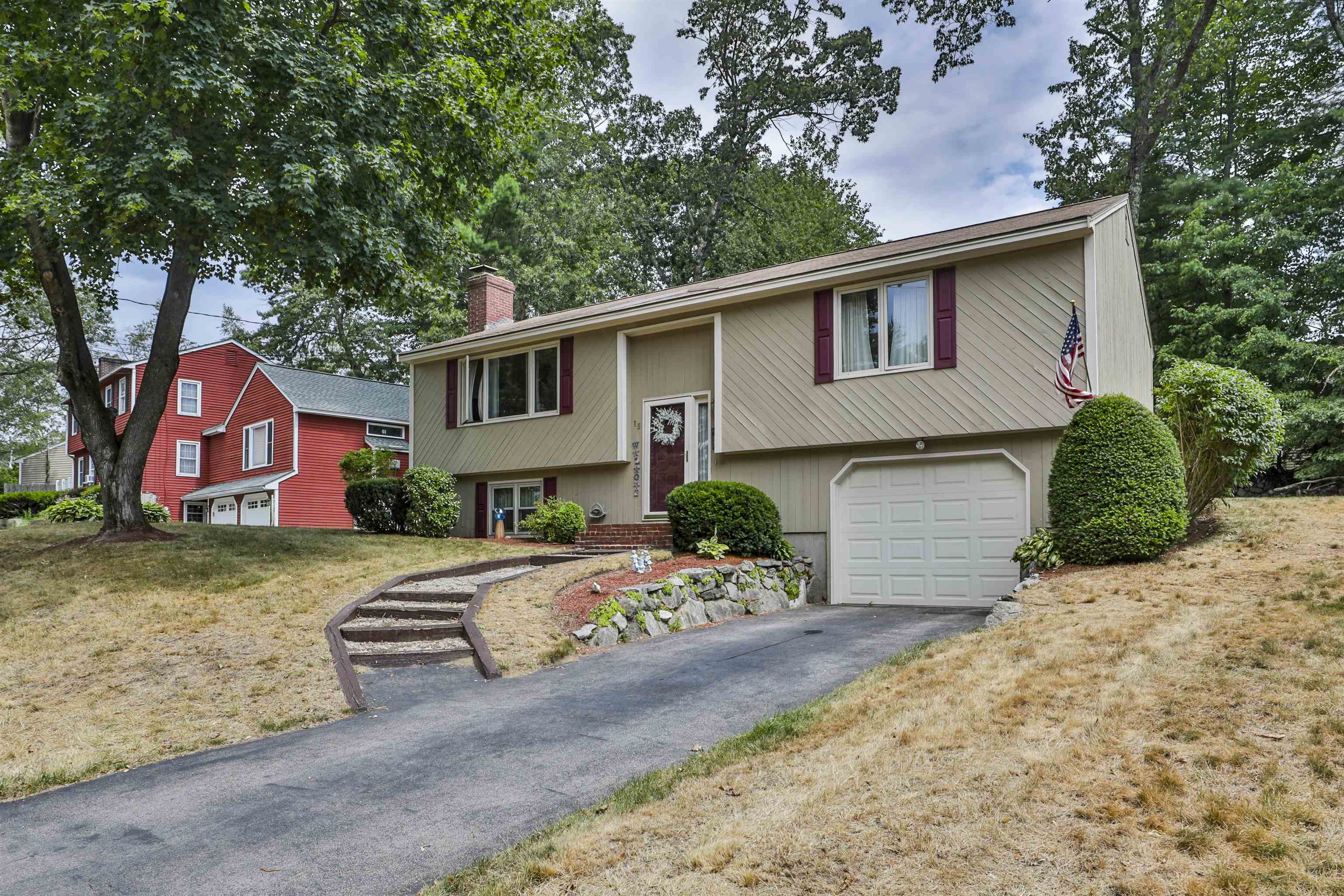 15 Hyacinth Drive