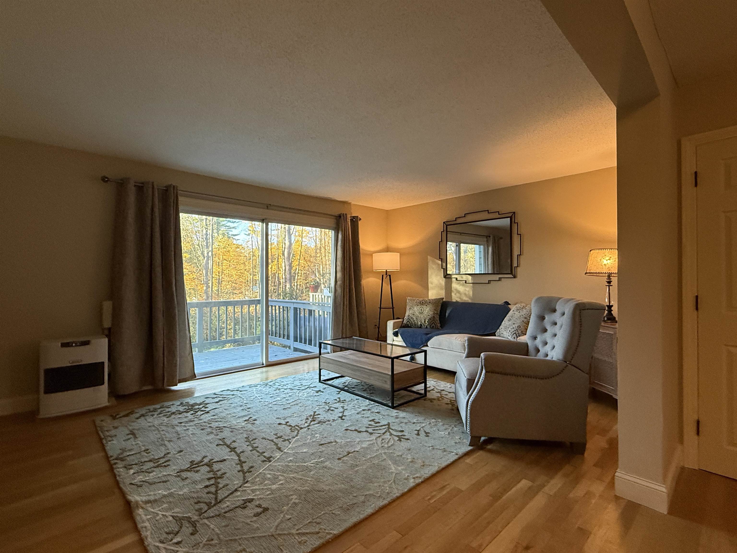 25 Apple Lane Unit: B