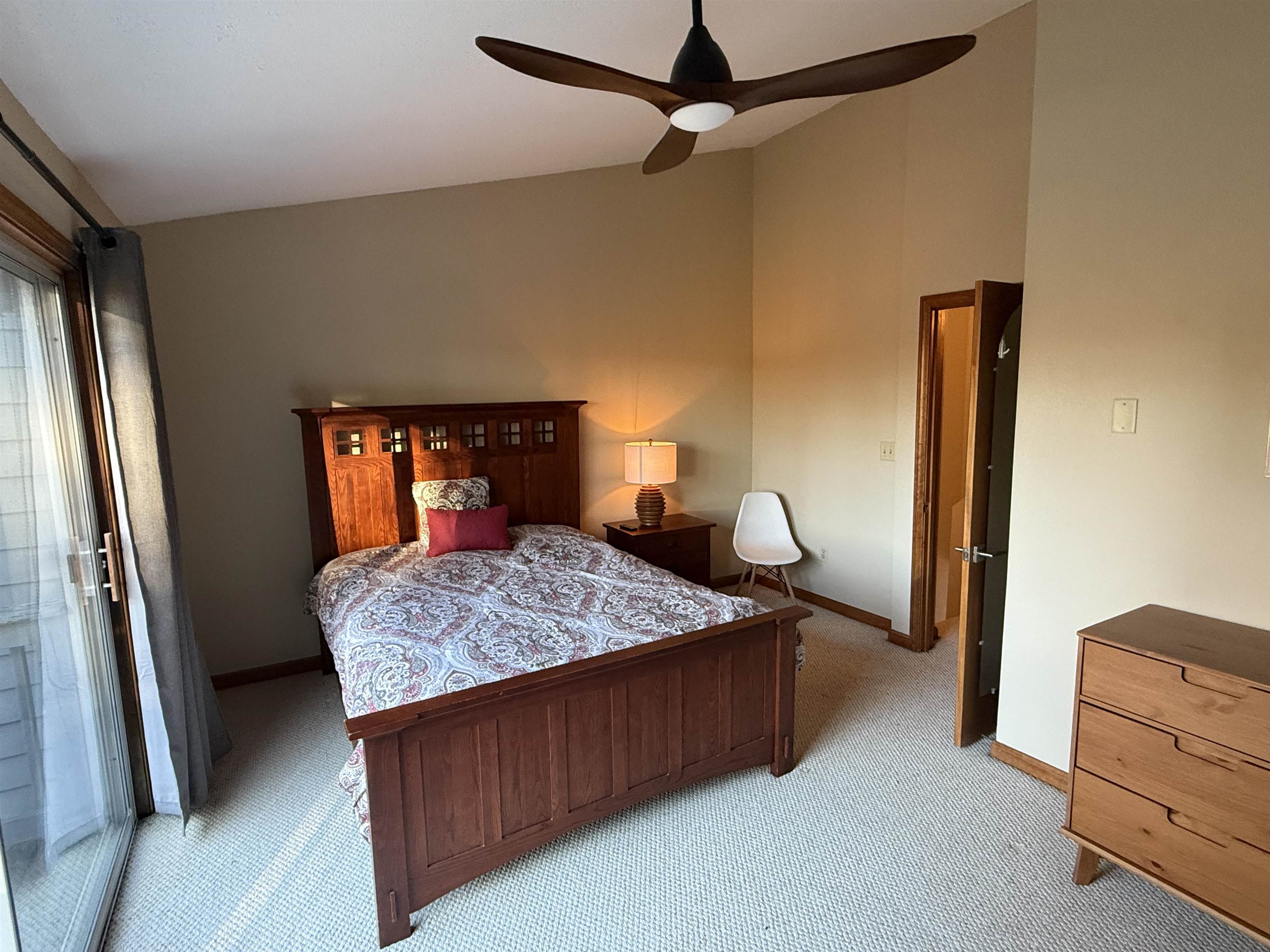 25 Apple Lane Unit: B