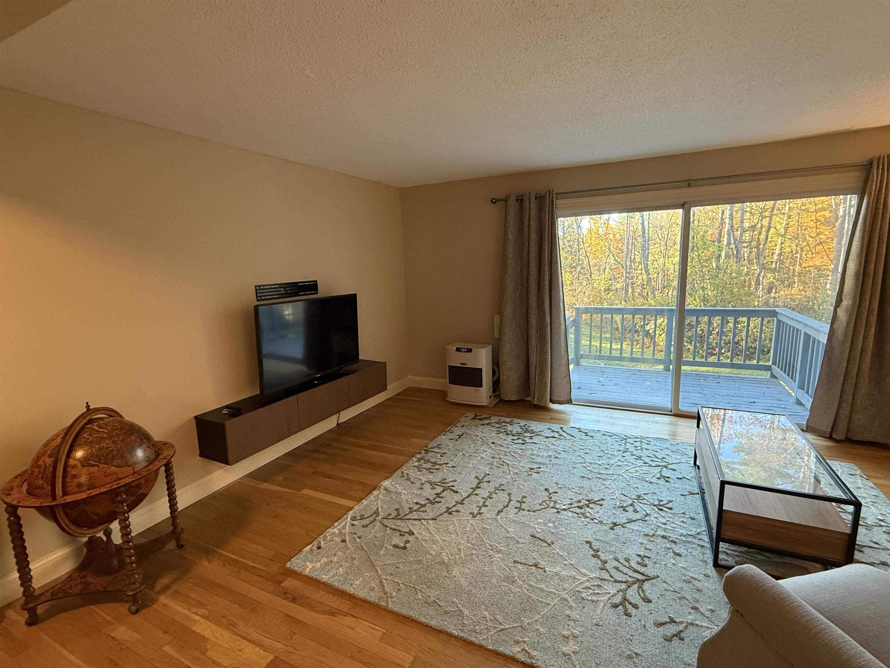 25 Apple Lane Unit: B