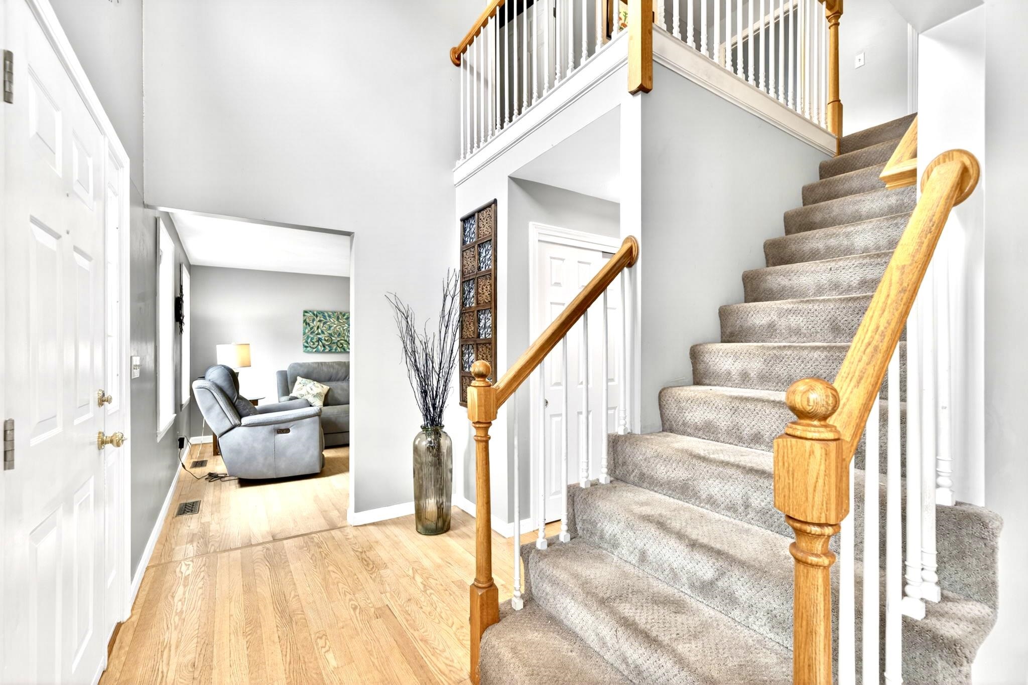 8 Sandstone Drive