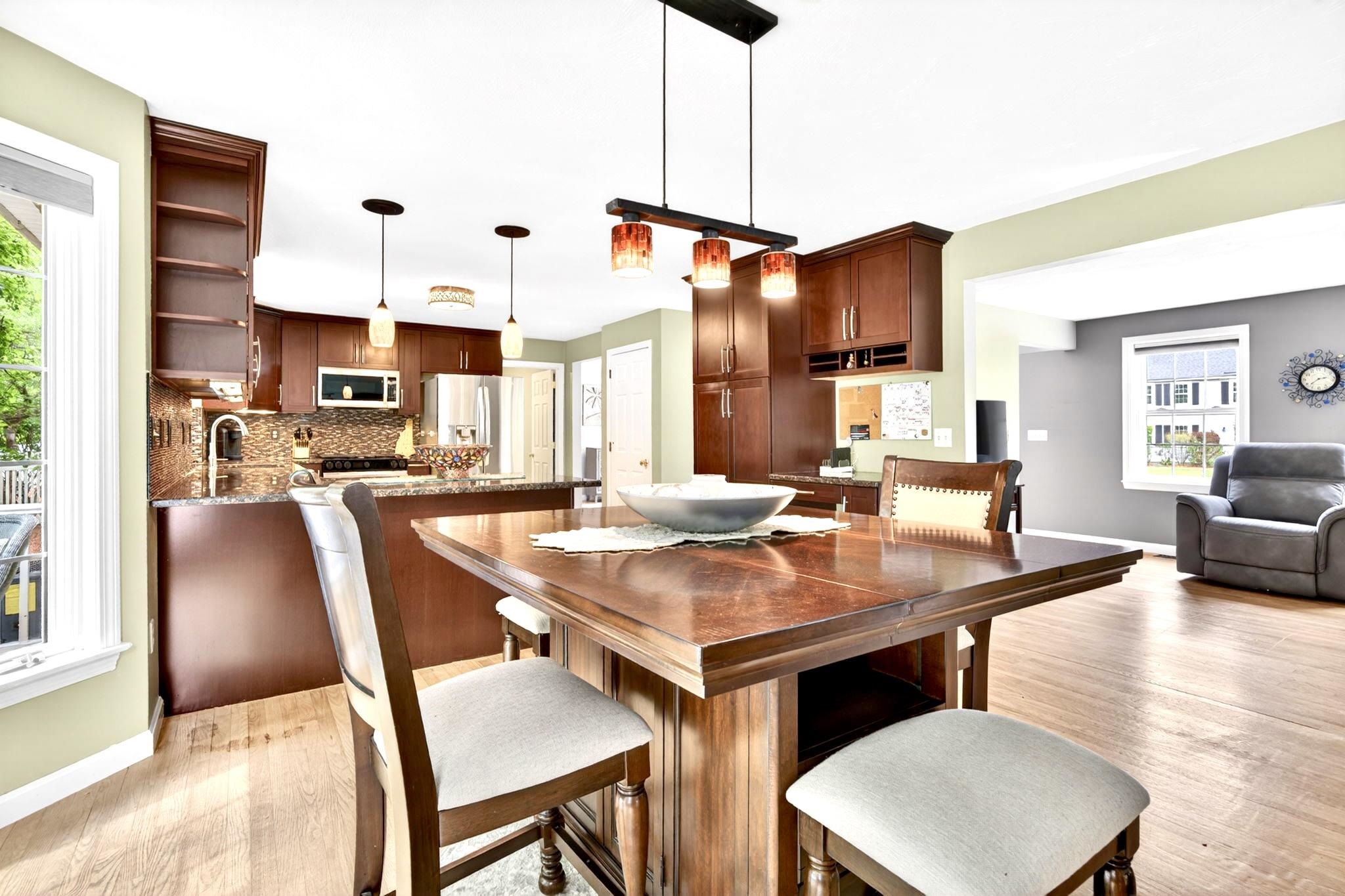 8 Sandstone Drive