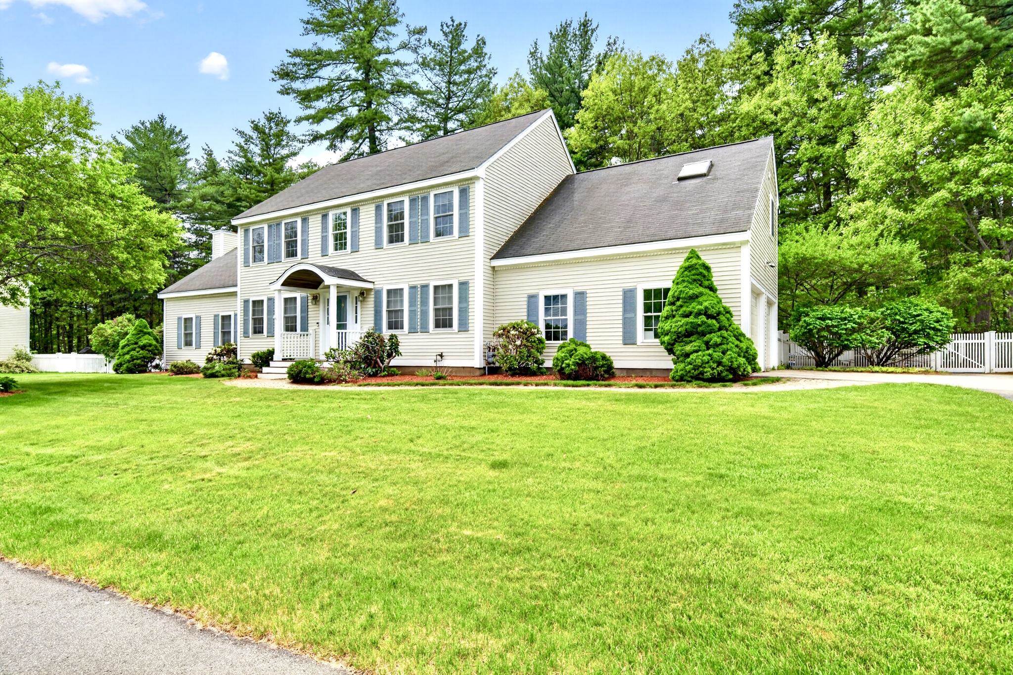 8 Sandstone Drive