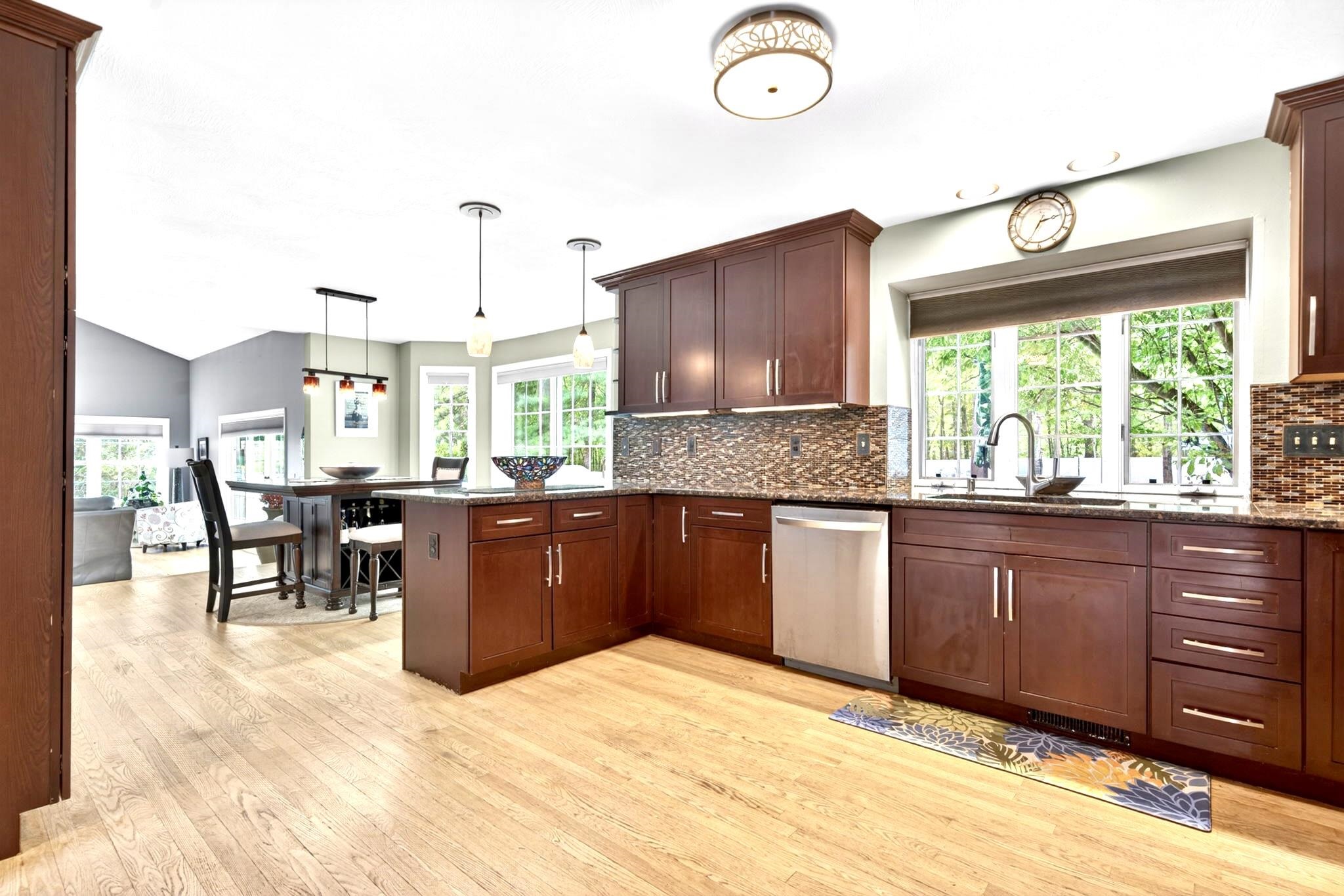 8 Sandstone Drive