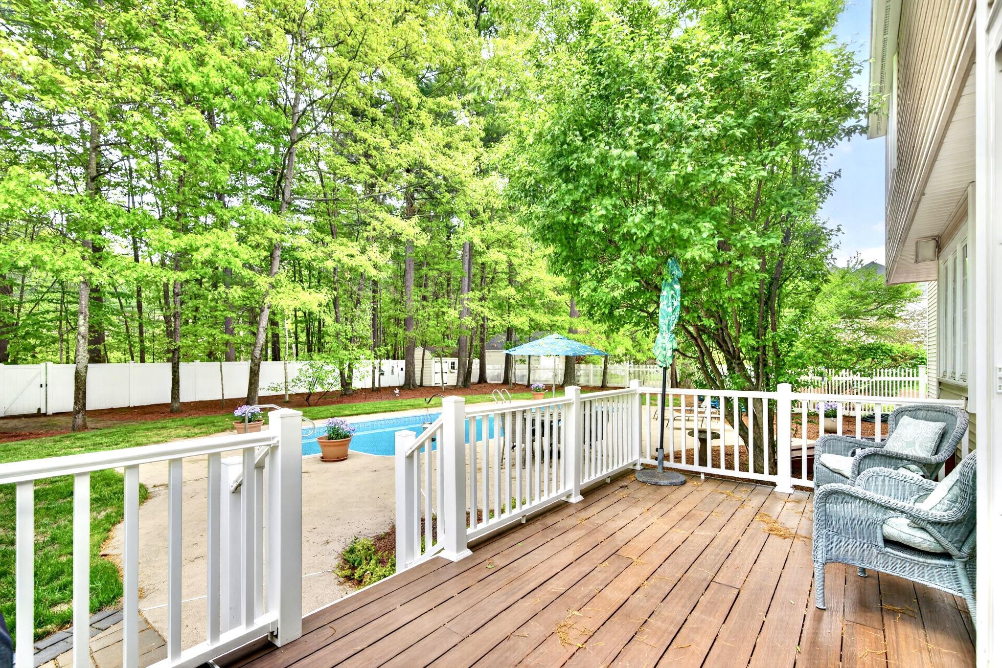8 Sandstone Drive