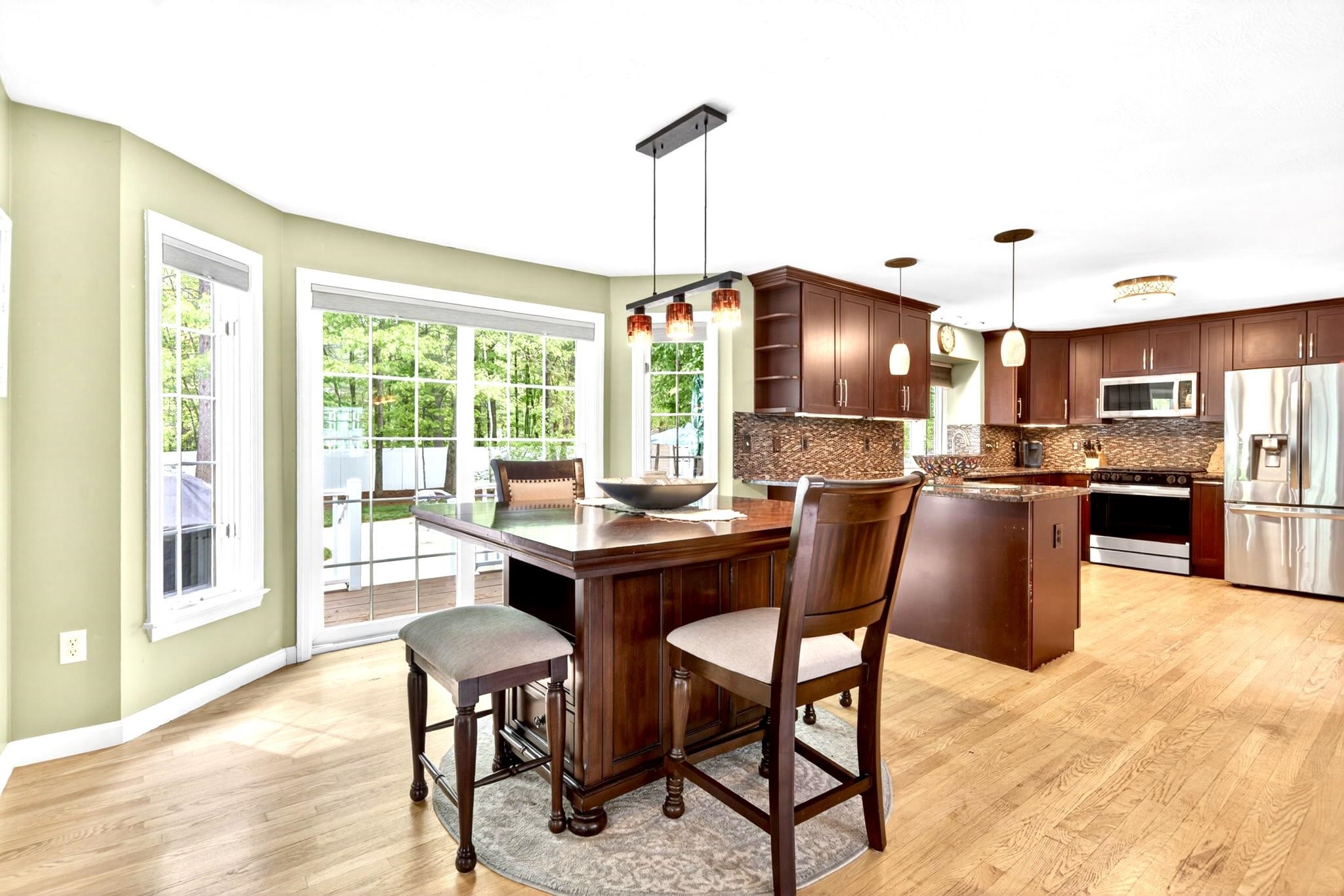 8 Sandstone Drive