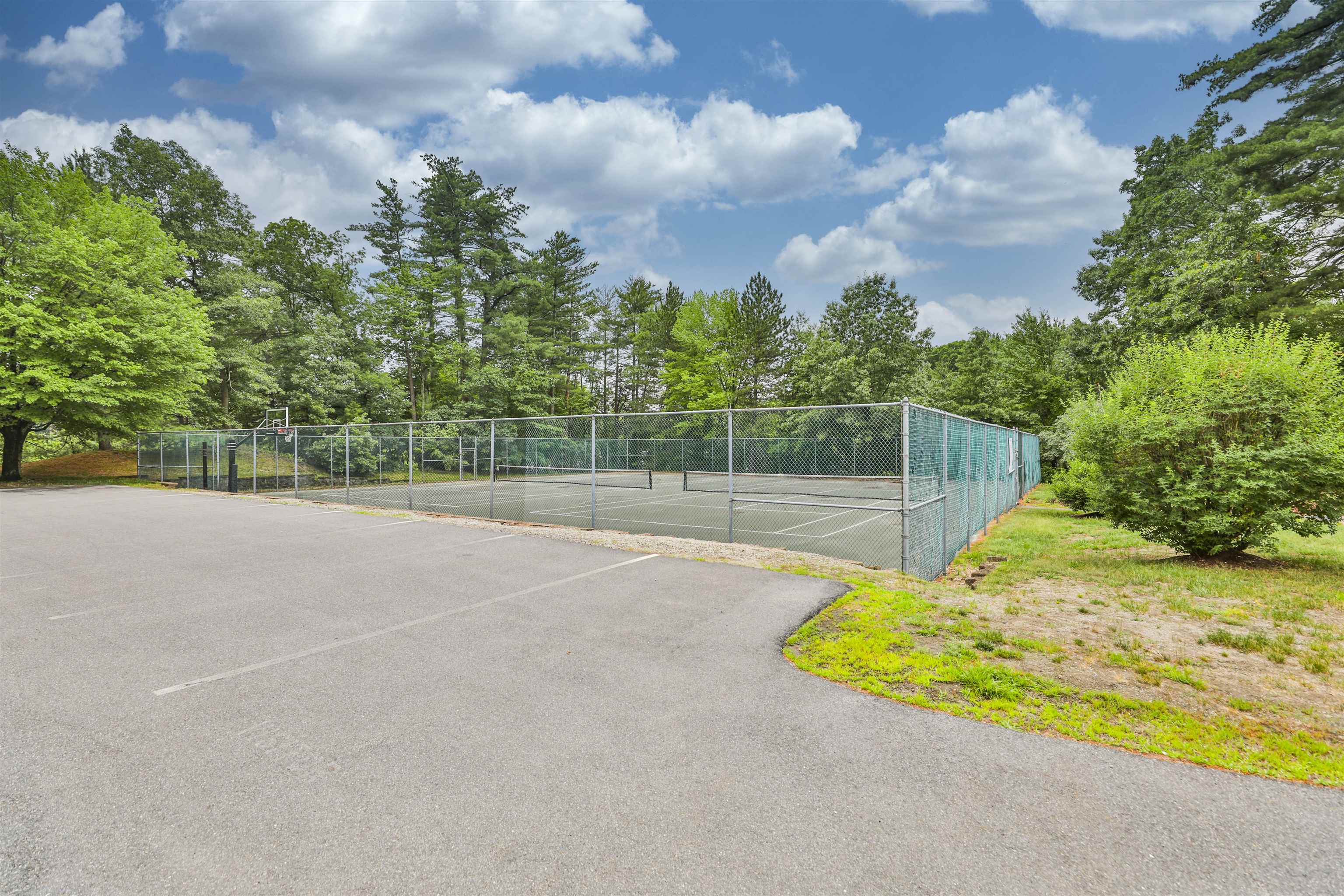 19-32 Kimberly Drive