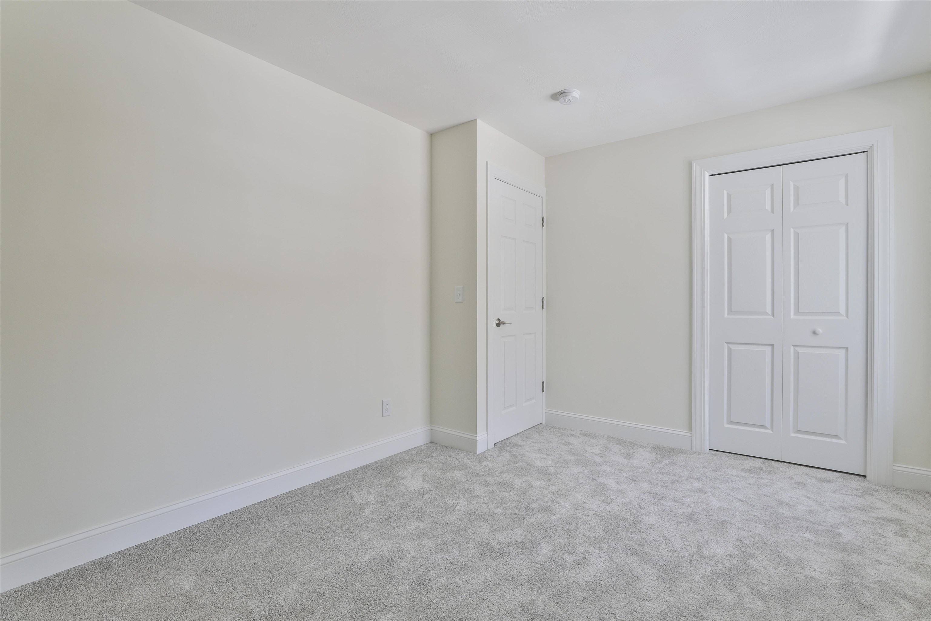 22 Reeds Ferry Way