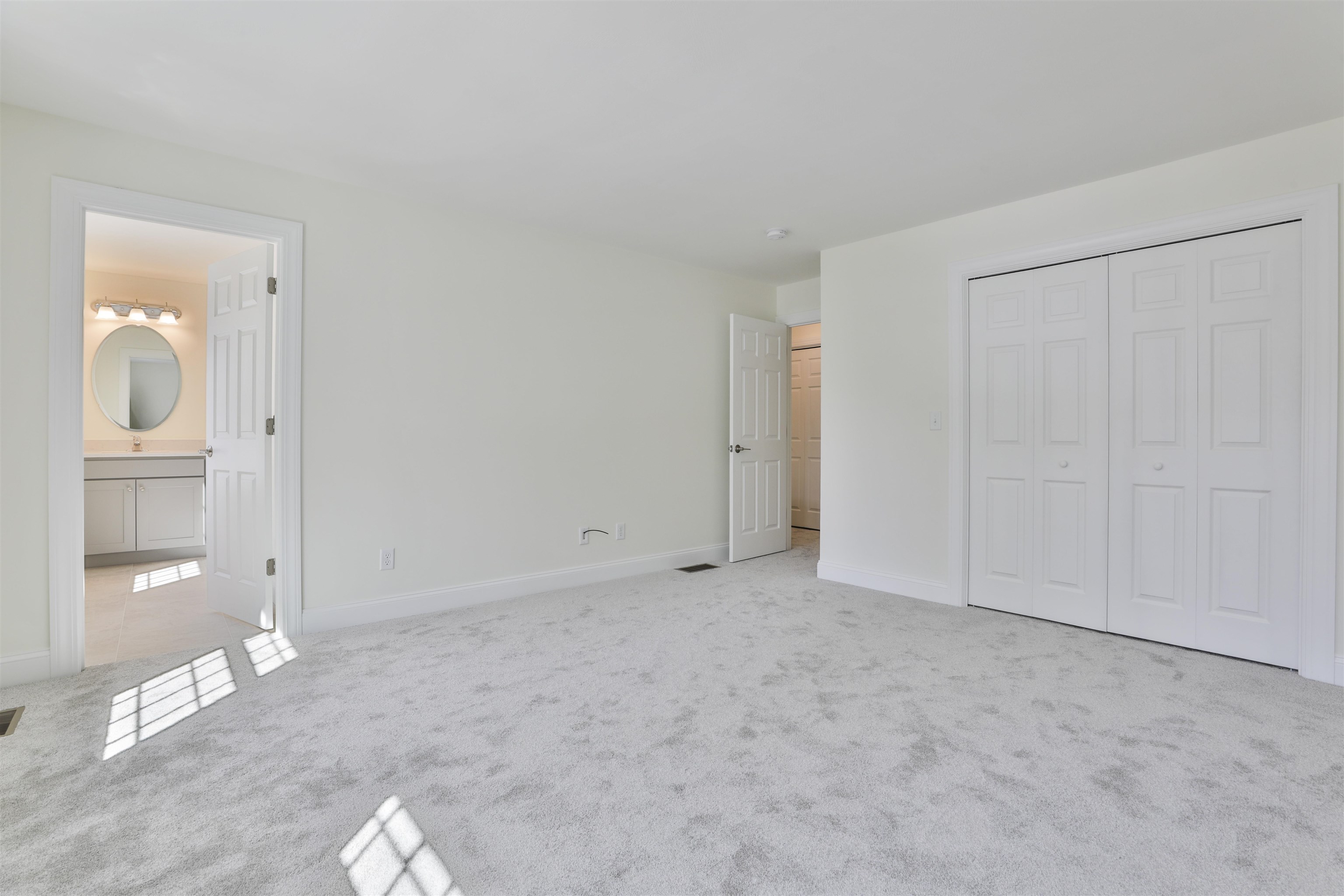 22 Reeds Ferry Way