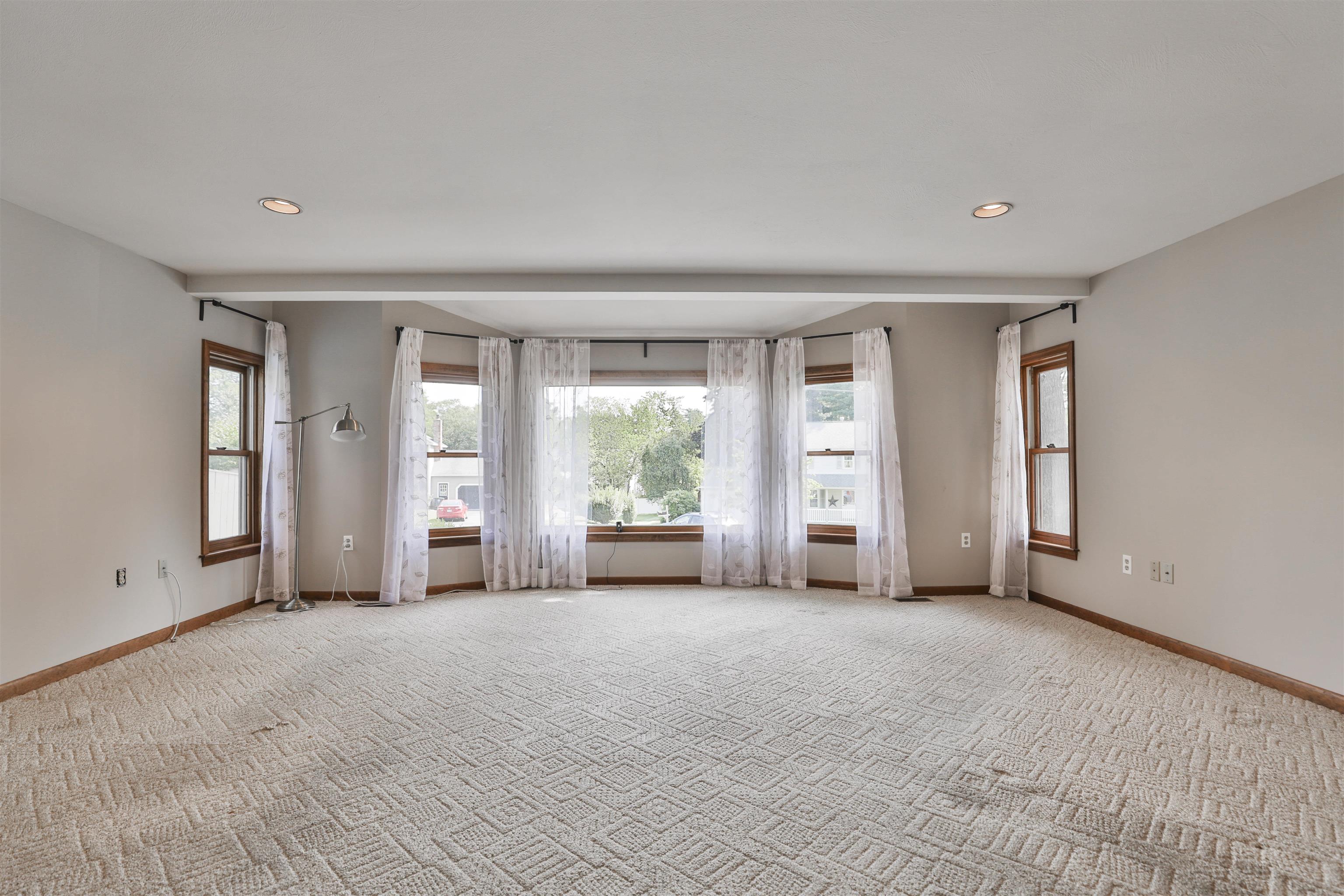 28 Danbury Road