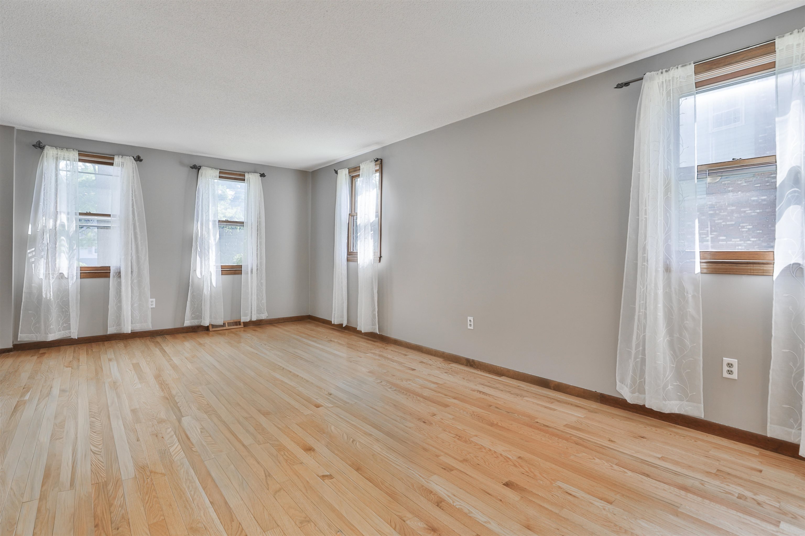 28 Danbury Road