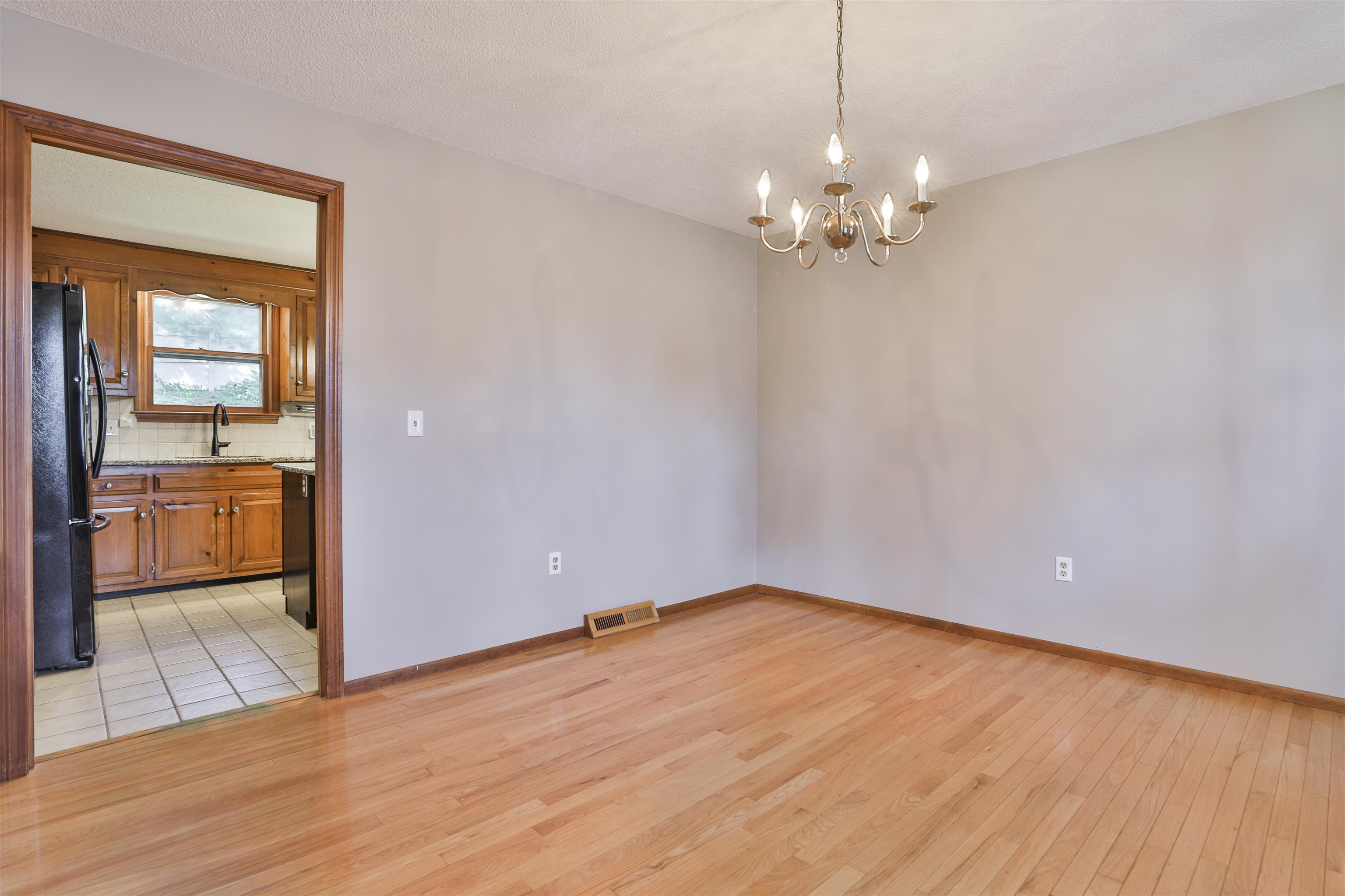 28 Danbury Road
