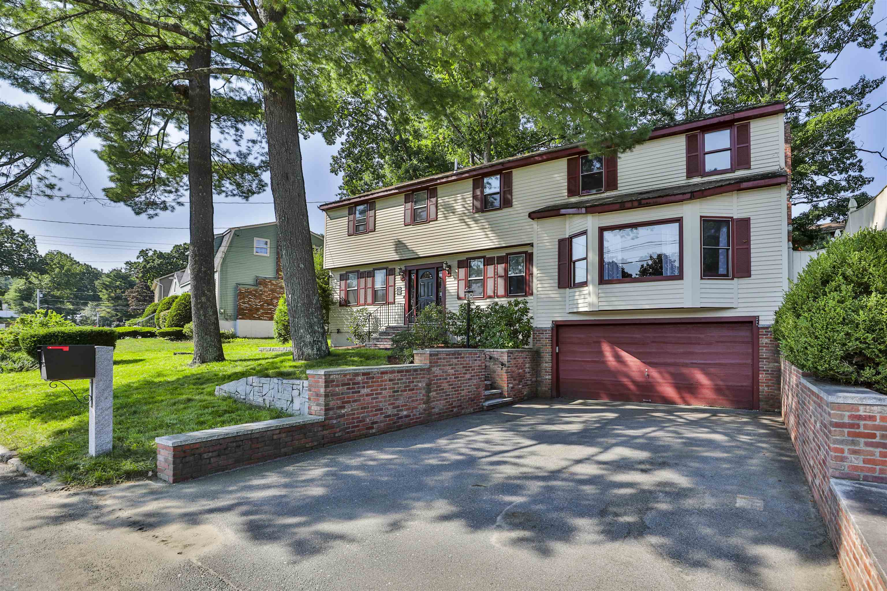 28 Danbury Road