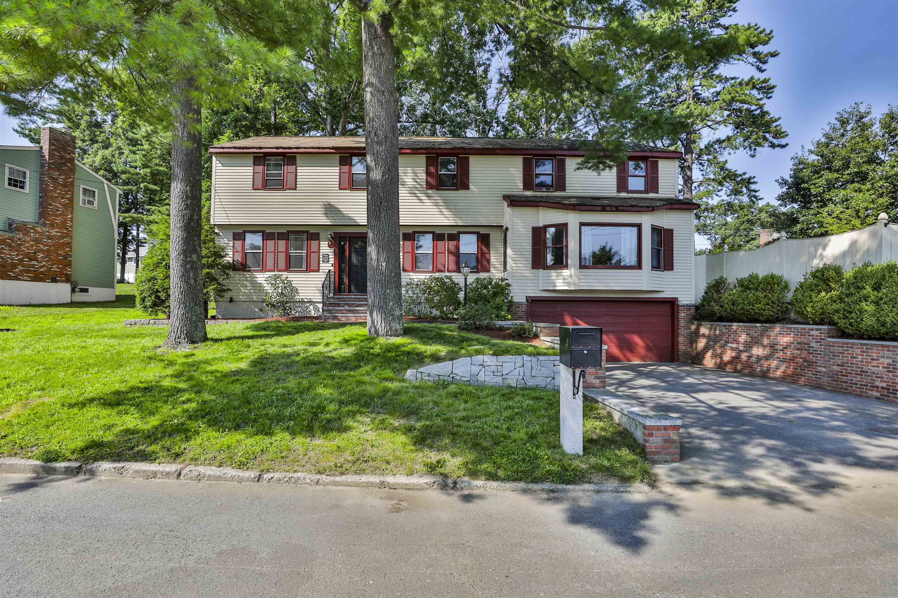 28 Danbury Road