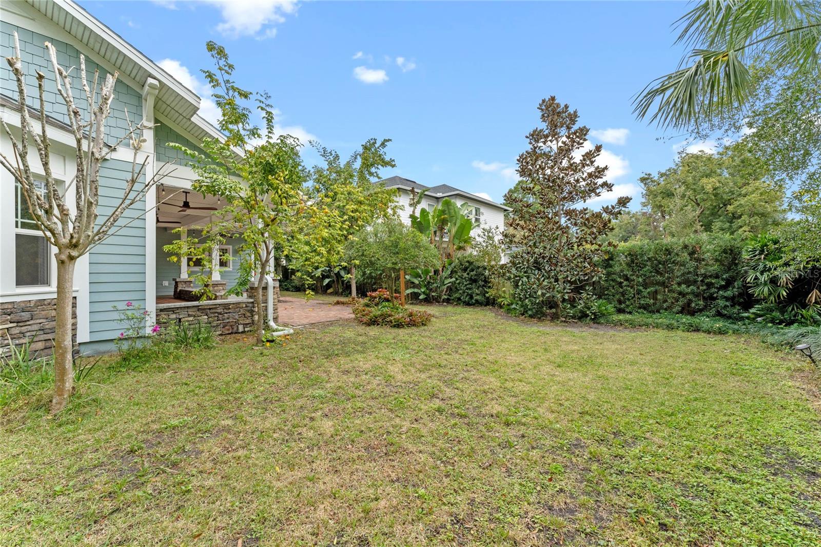 2120 VIVADA ST