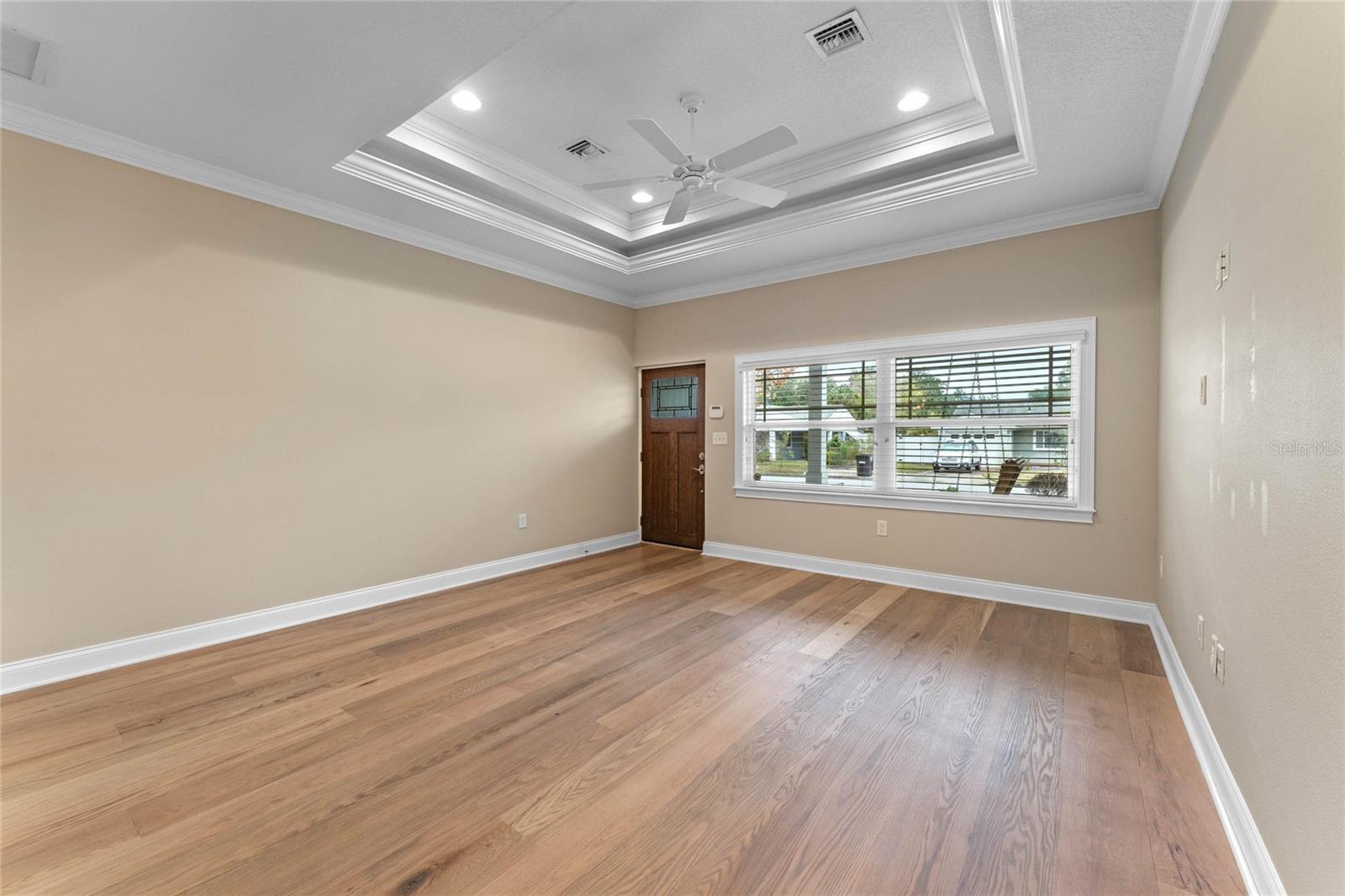 2120 VIVADA ST