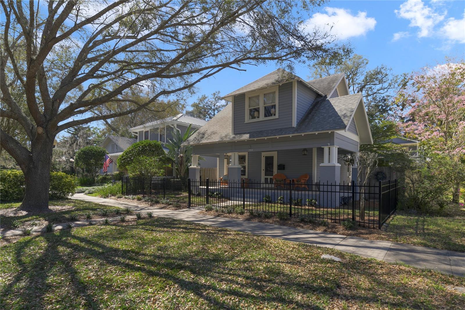 704 S PALMETTO AVE