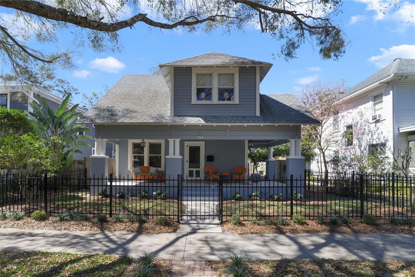 704 S PALMETTO AVE