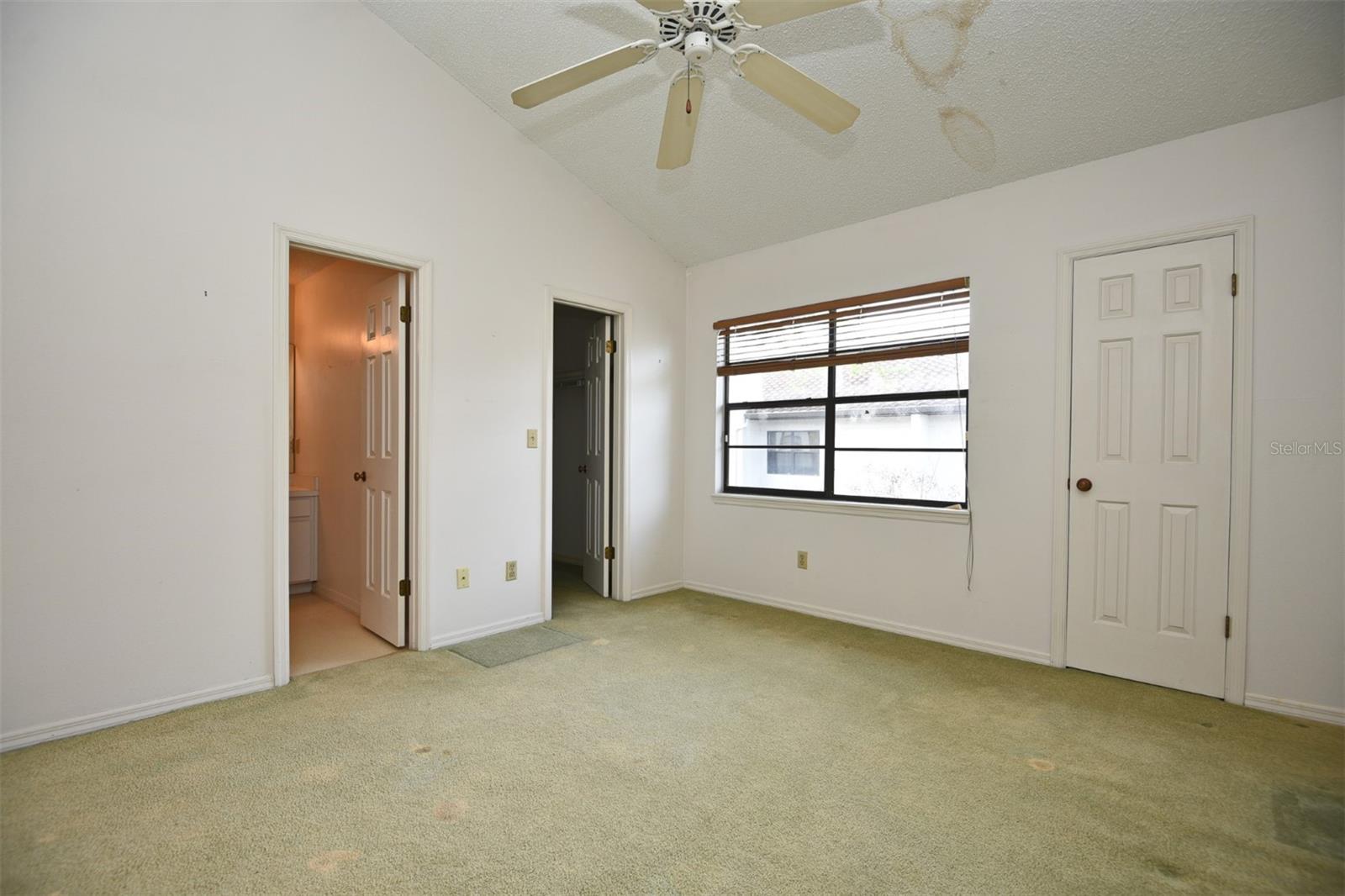 230 KILLARNEY BAY CT #3