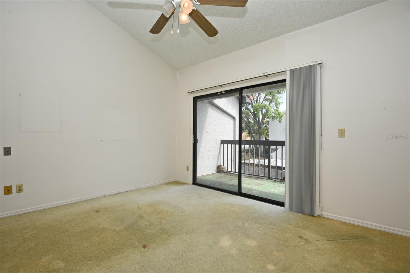 230 KILLARNEY BAY CT #3