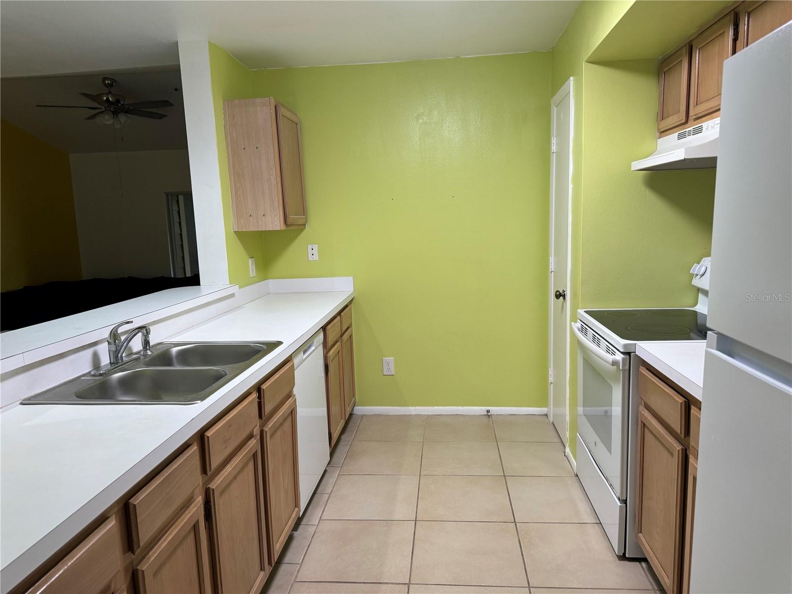 486 N PIN OAK PL #316