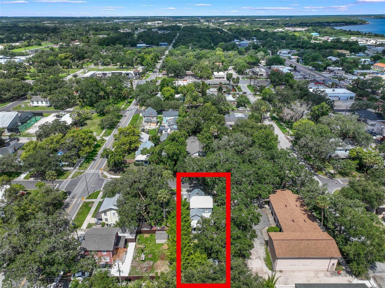 211 S ELM AVE