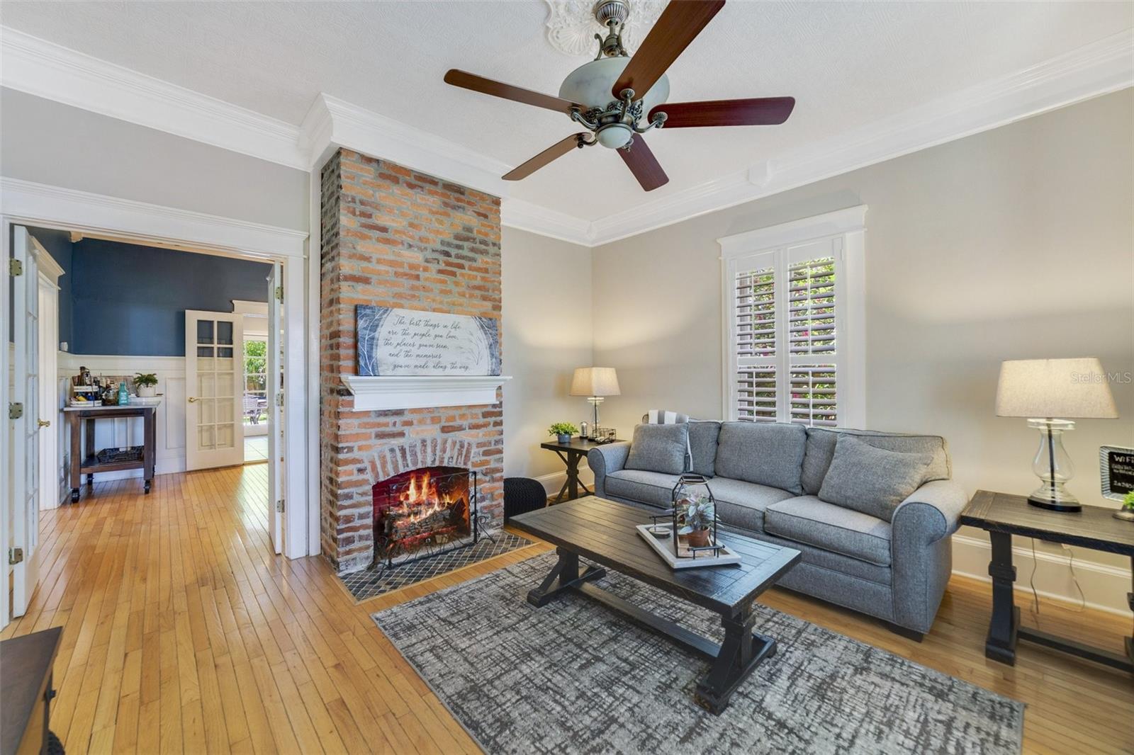 211 S ELM AVE