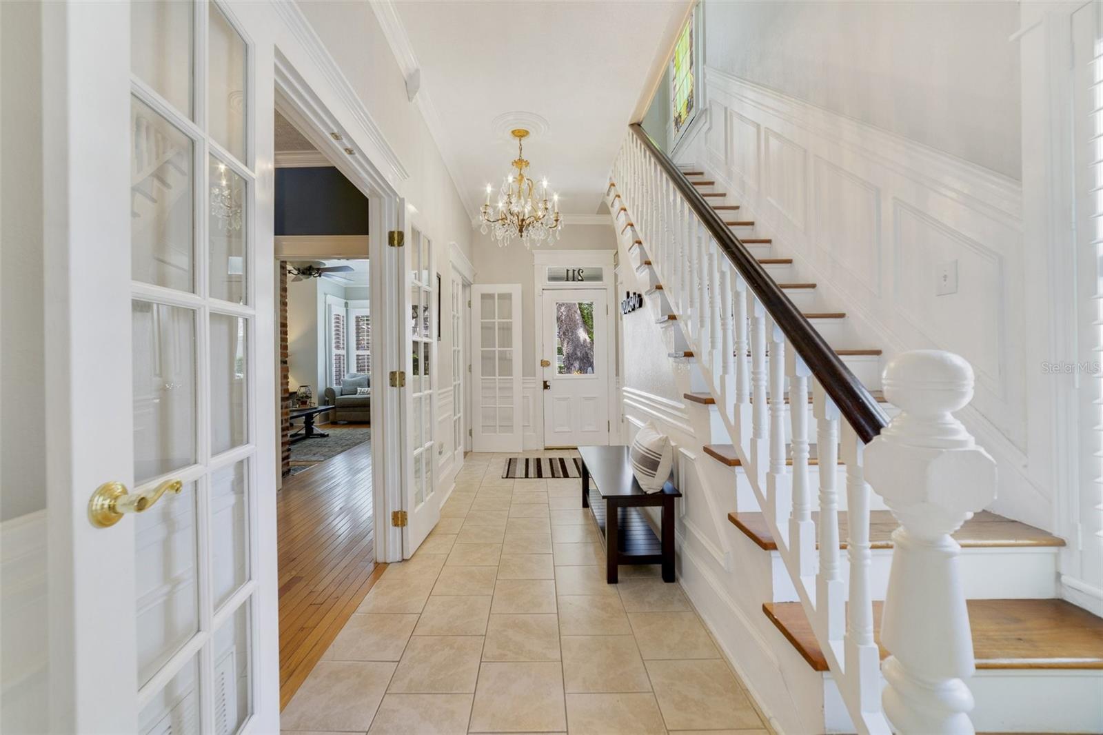 211 S ELM AVE