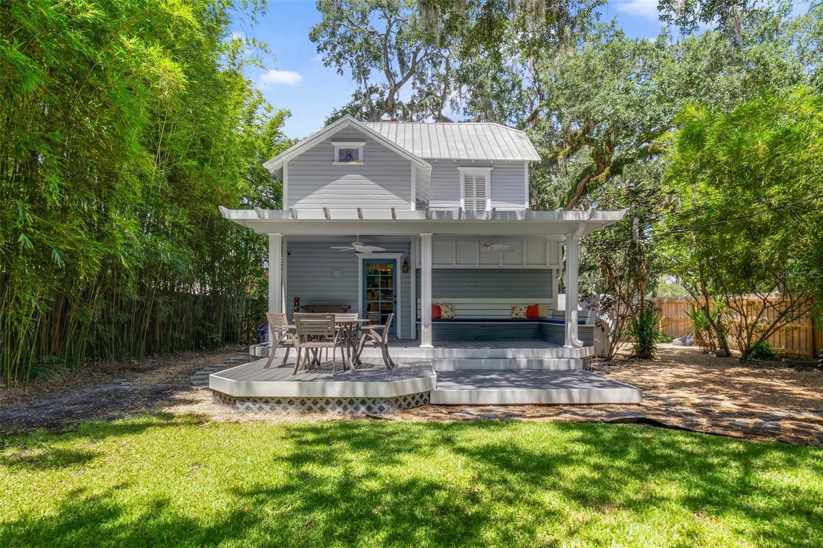 211 S ELM AVE