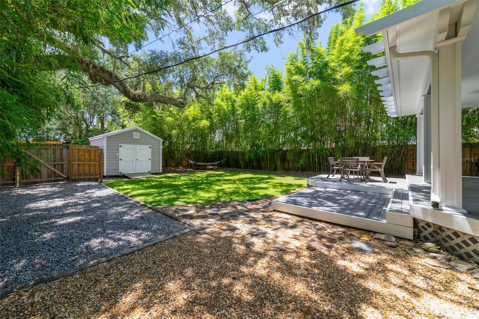 211 S ELM AVE