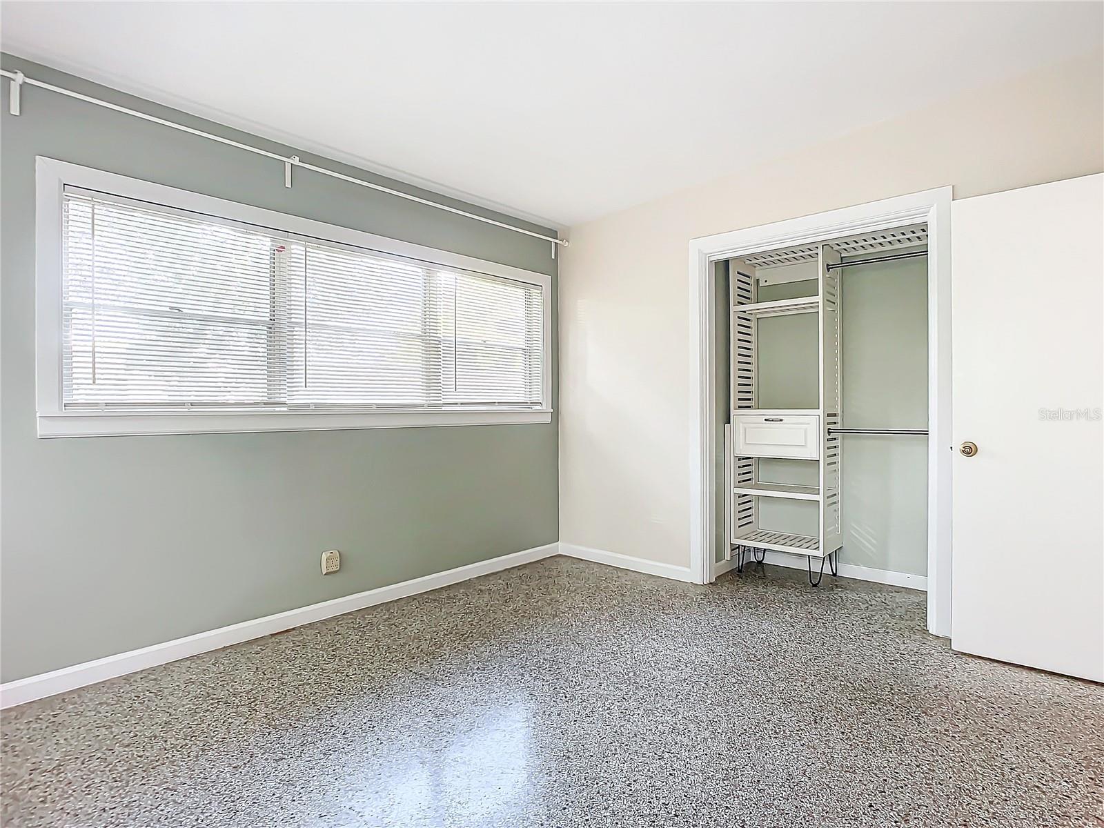 141 PINECREST DR