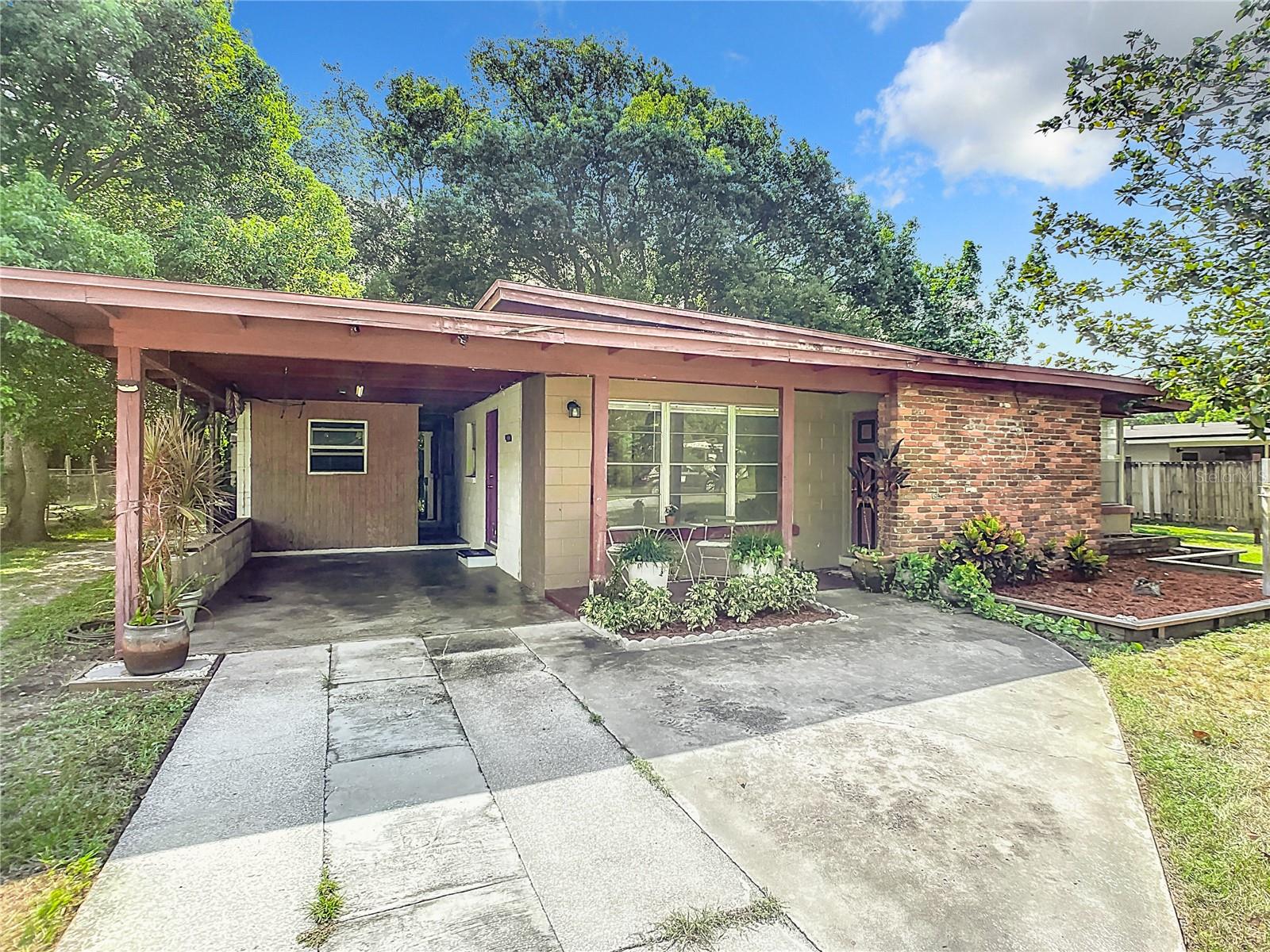 141 PINECREST DR