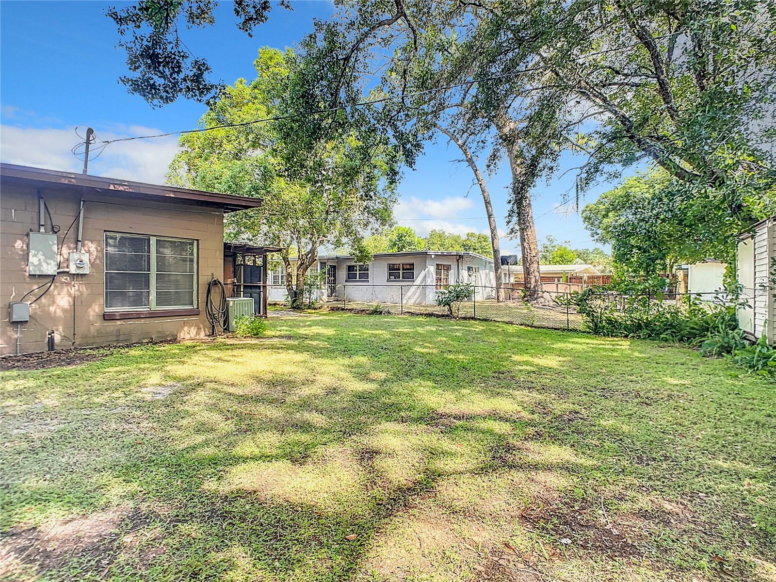 141 PINECREST DR