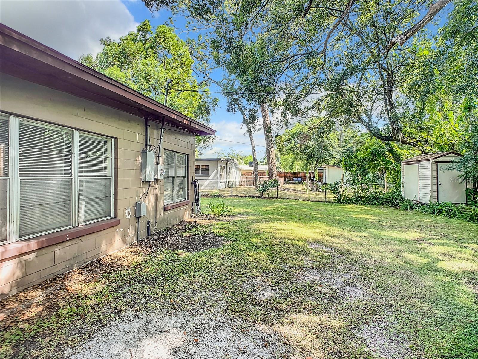 141 PINECREST DR