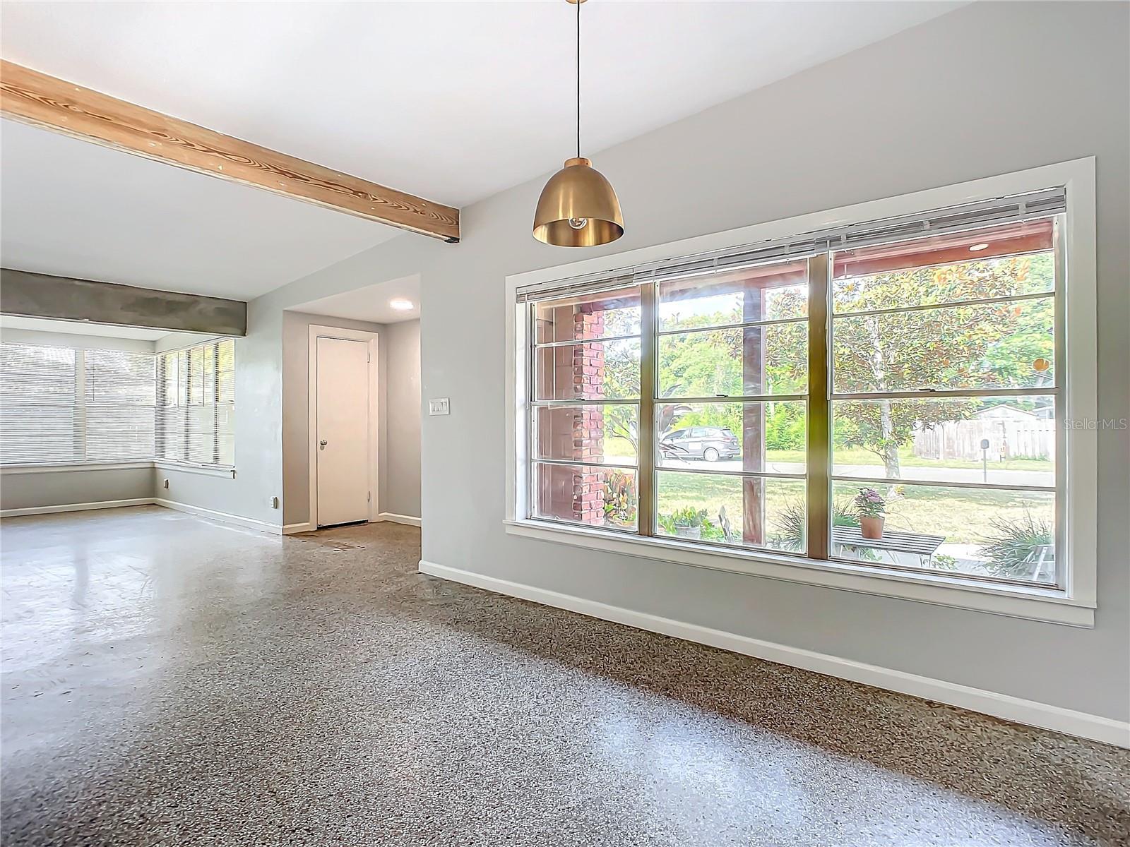 141 PINECREST DR