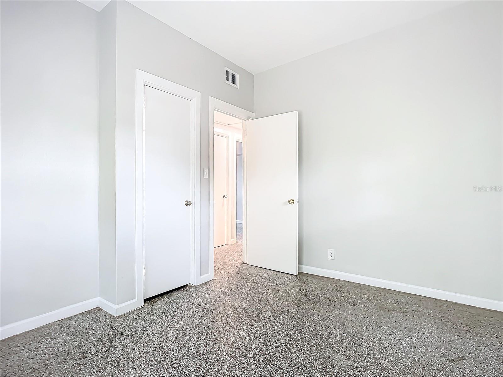 141 PINECREST DR
