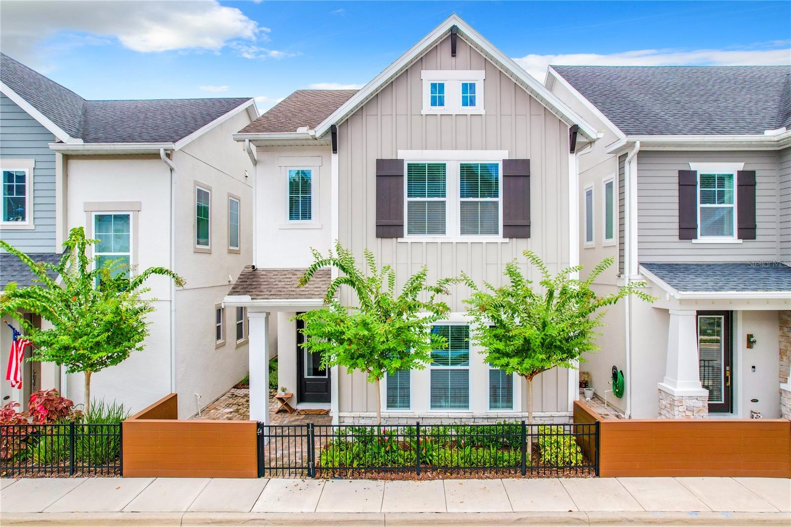 565 WISHBONE LN