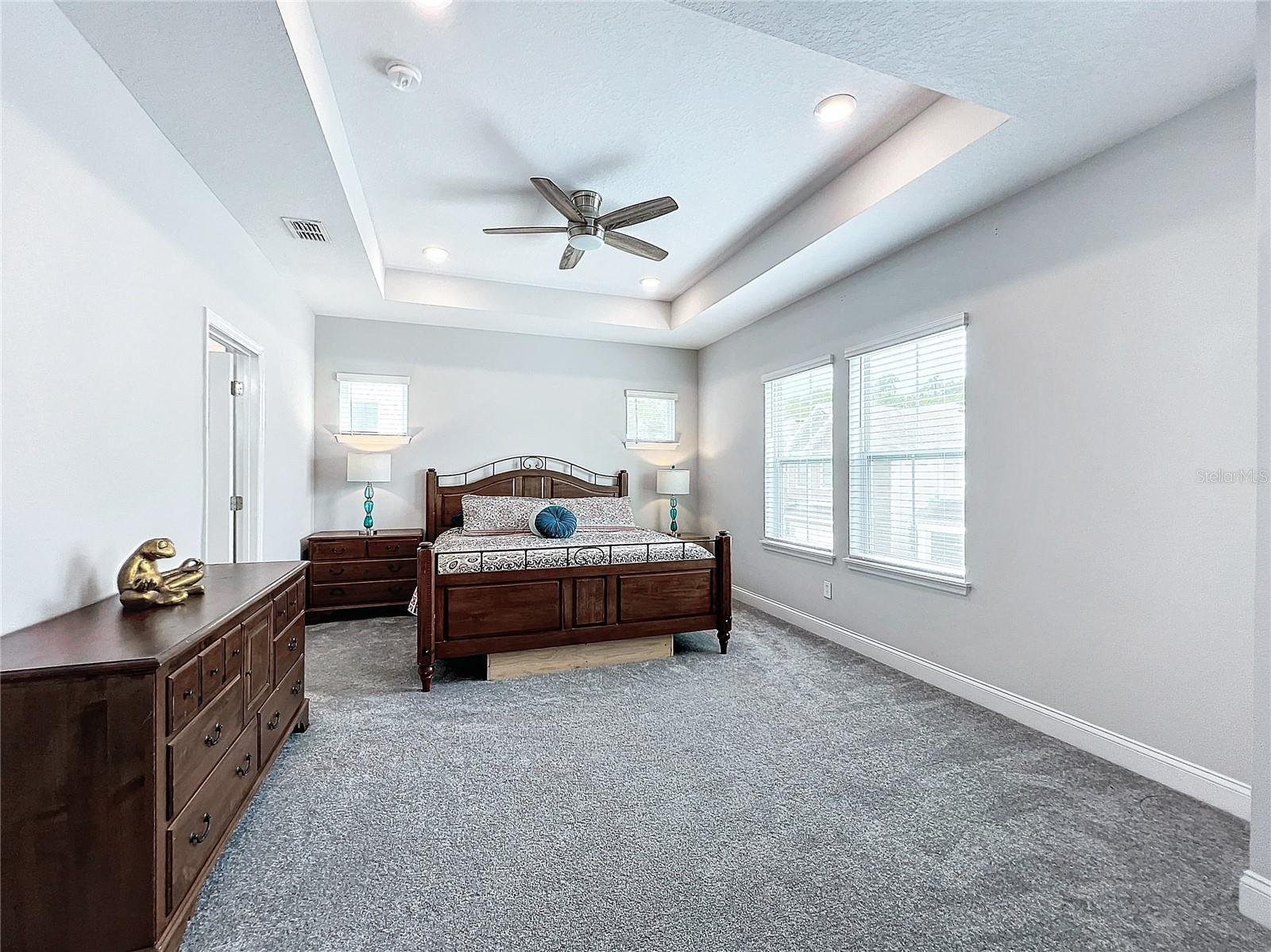 565 WISHBONE LN