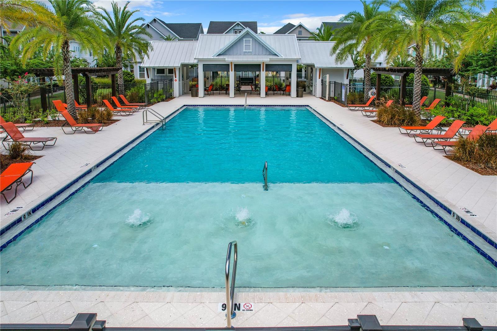 565 WISHBONE LN