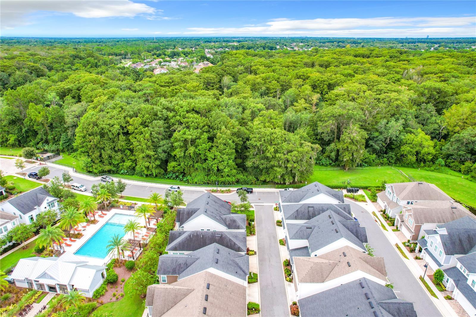 565 WISHBONE LN