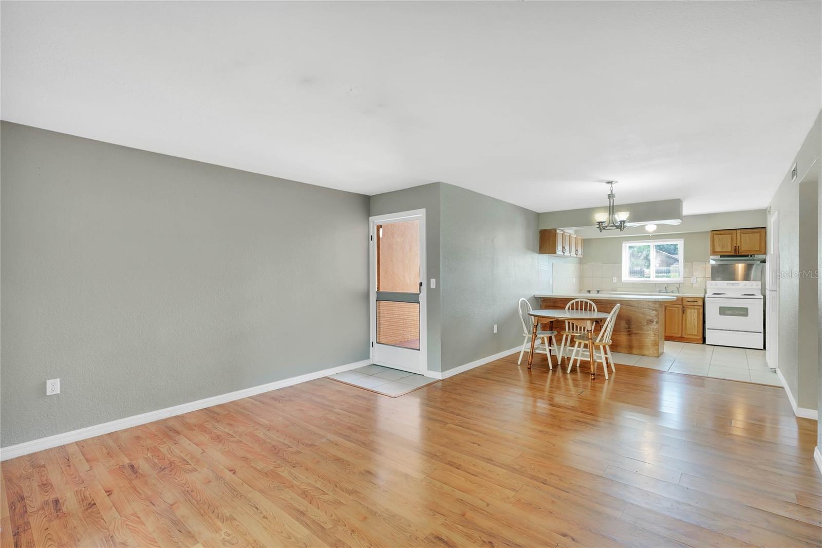 1000 LAKE OF THE WOODS BLVD #105A