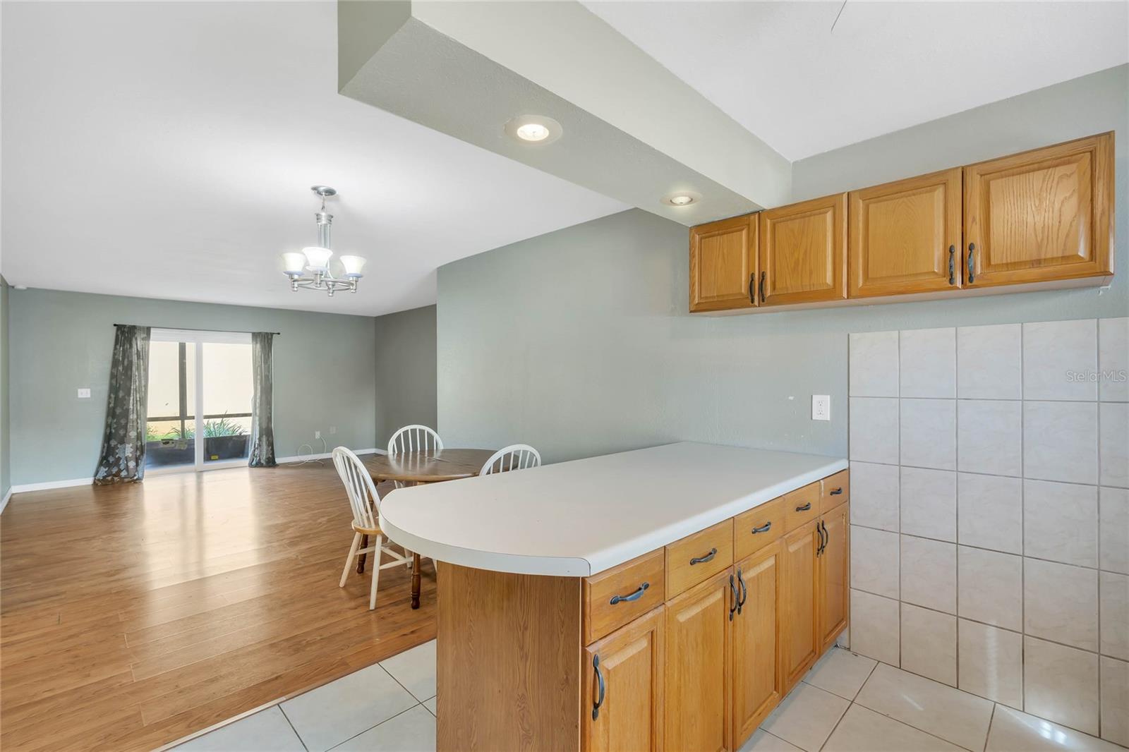 1000 LAKE OF THE WOODS BLVD #105A