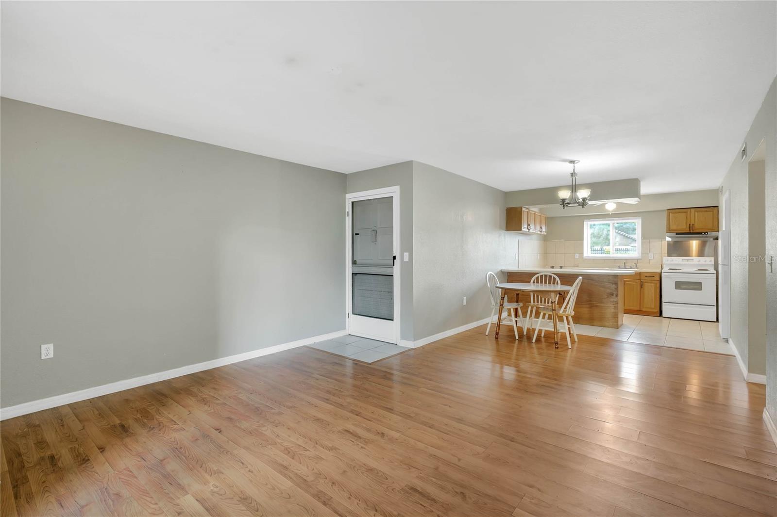 1000 LAKE OF THE WOODS BLVD #105A