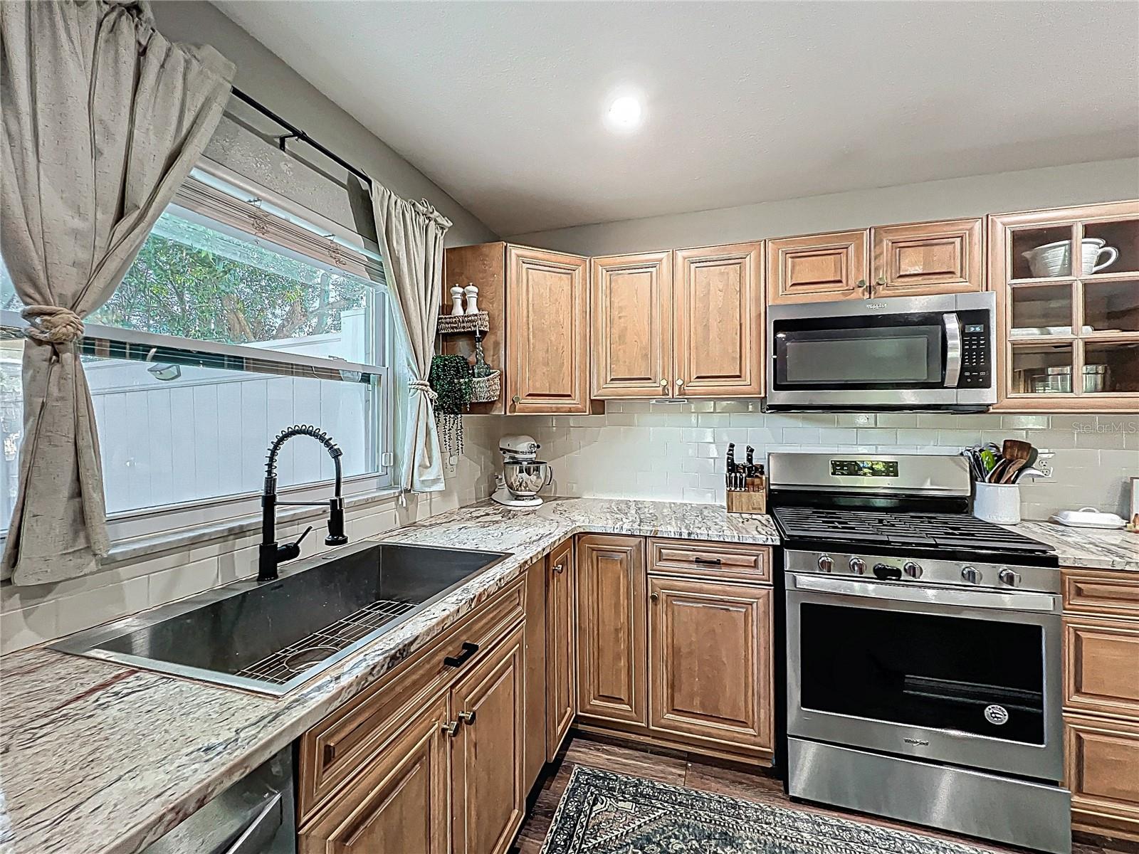 210 CARRIAGE HILL DR