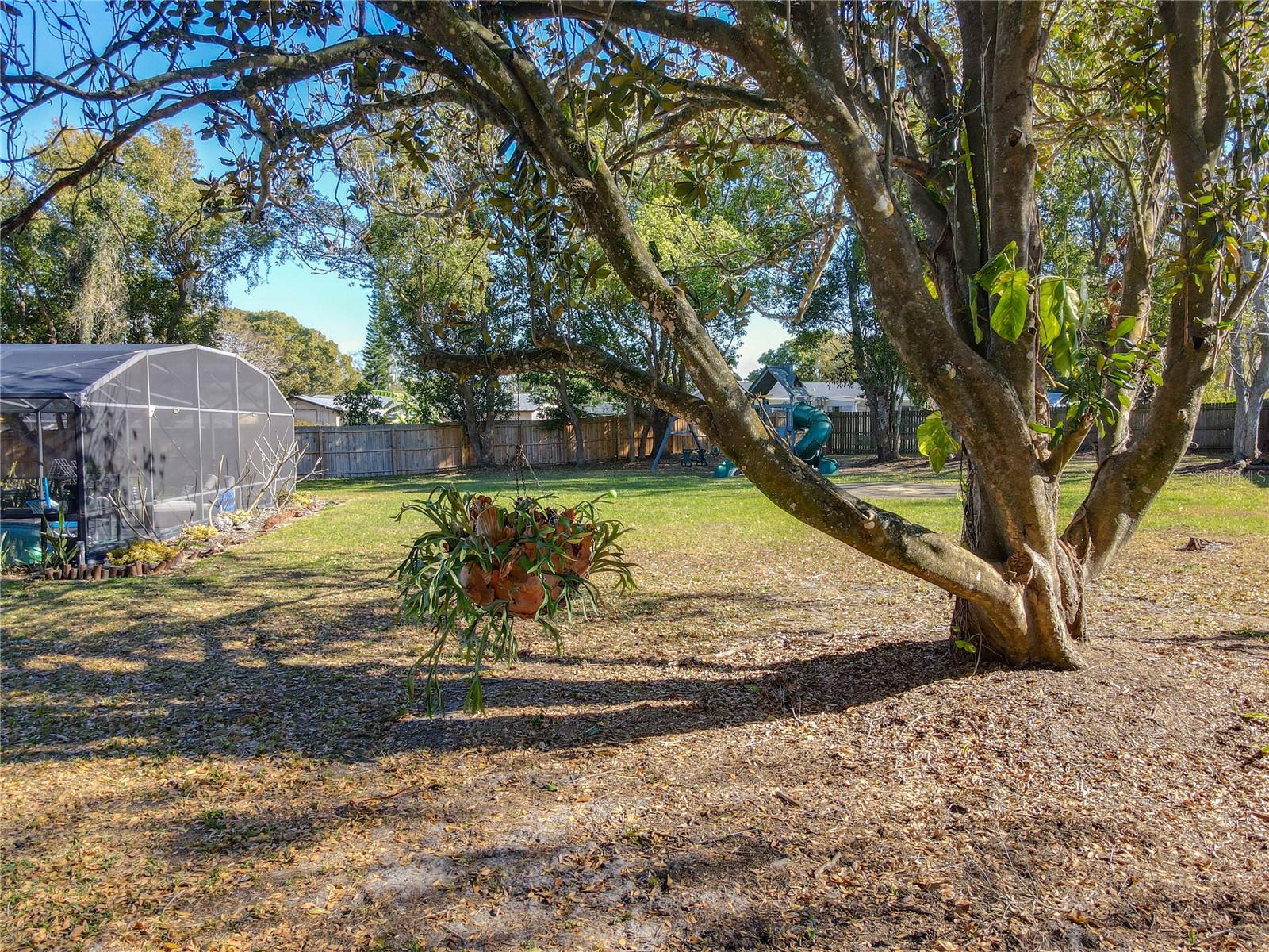 210 CARRIAGE HILL DR