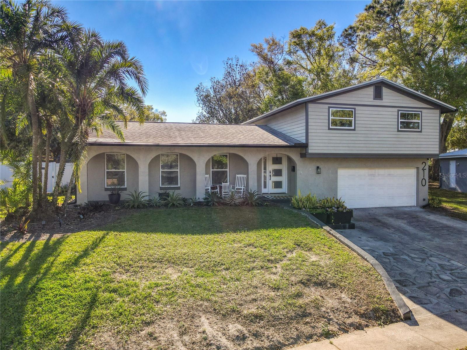 210 CARRIAGE HILL DR