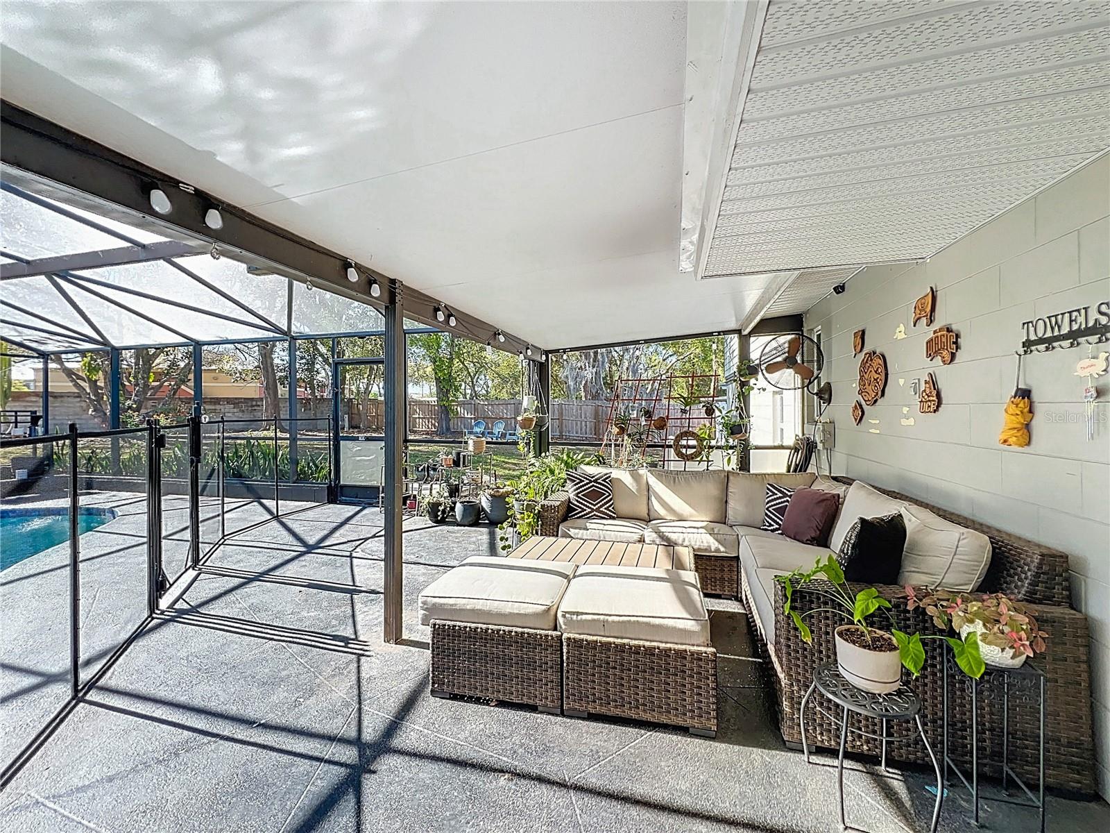 210 CARRIAGE HILL DR