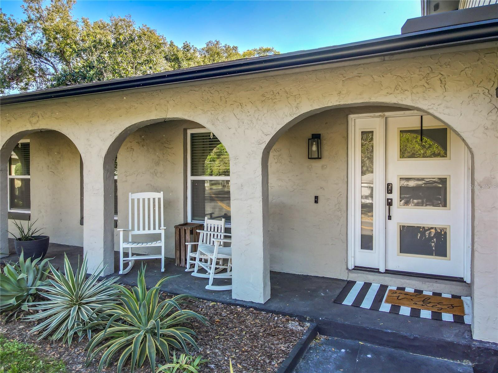210 CARRIAGE HILL DR